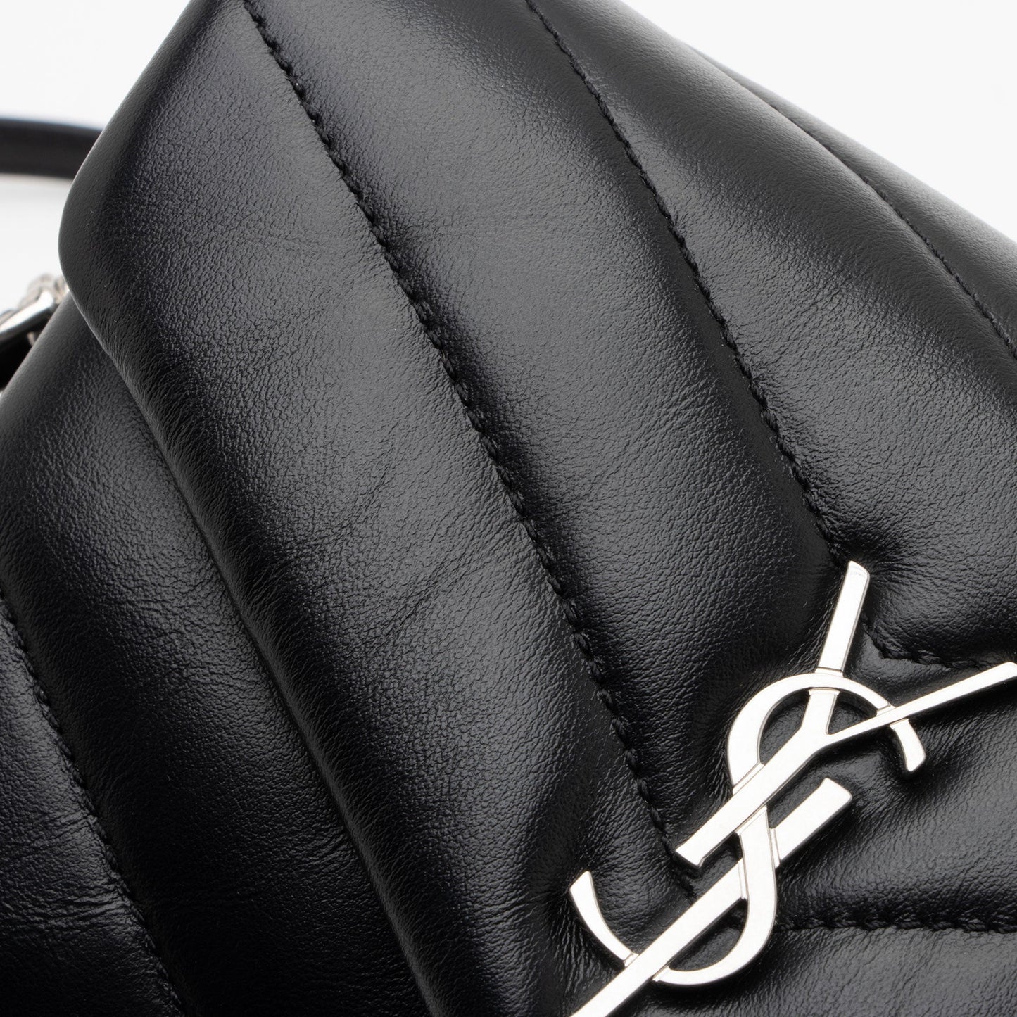 Saint Laurent Matelasse Calfskin Monogram LouLou Toy Crossbody (SHF-rRbE8j)