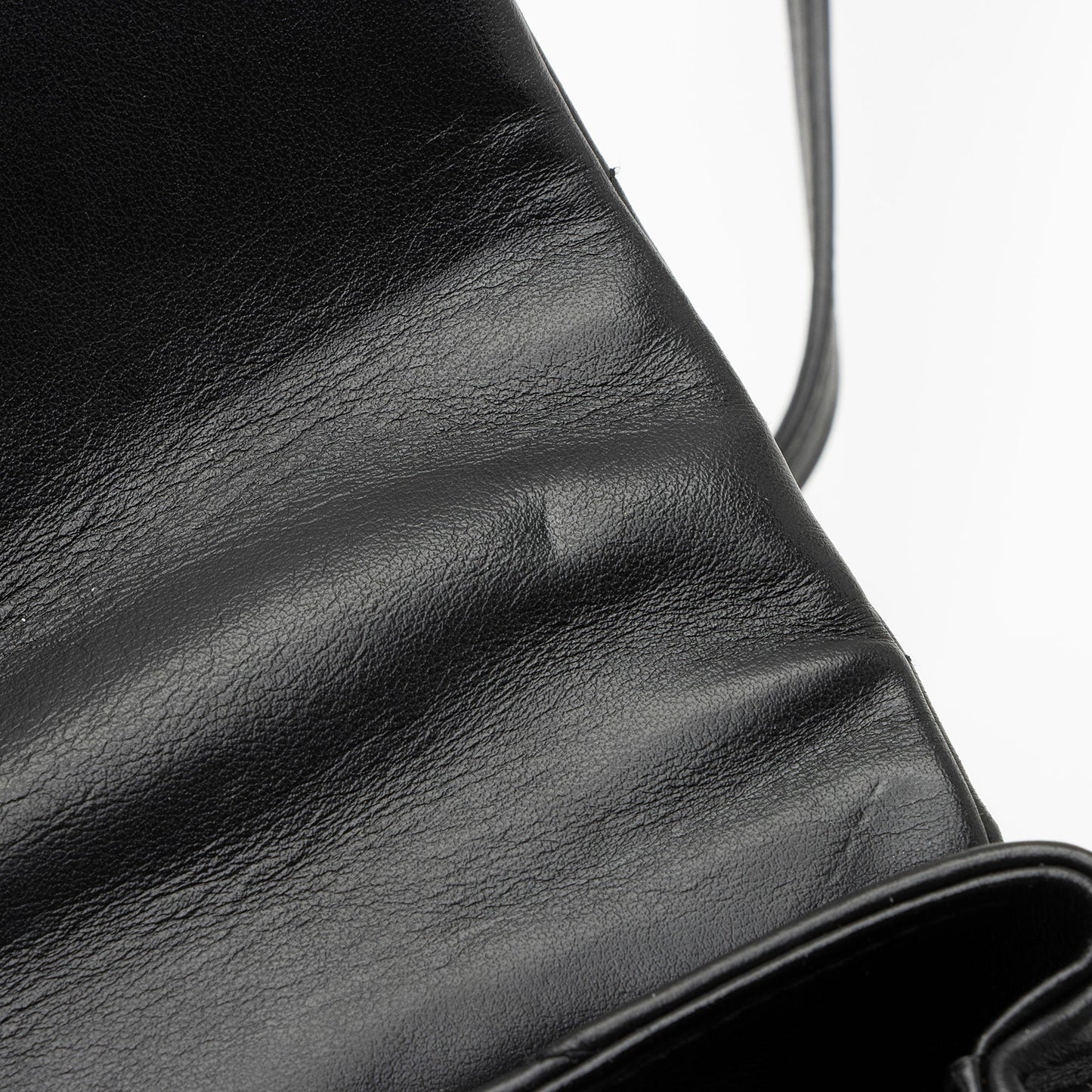 Saint Laurent Matelasse Calfskin Monogram LouLou Toy Crossbody (SHF-G6die7)
