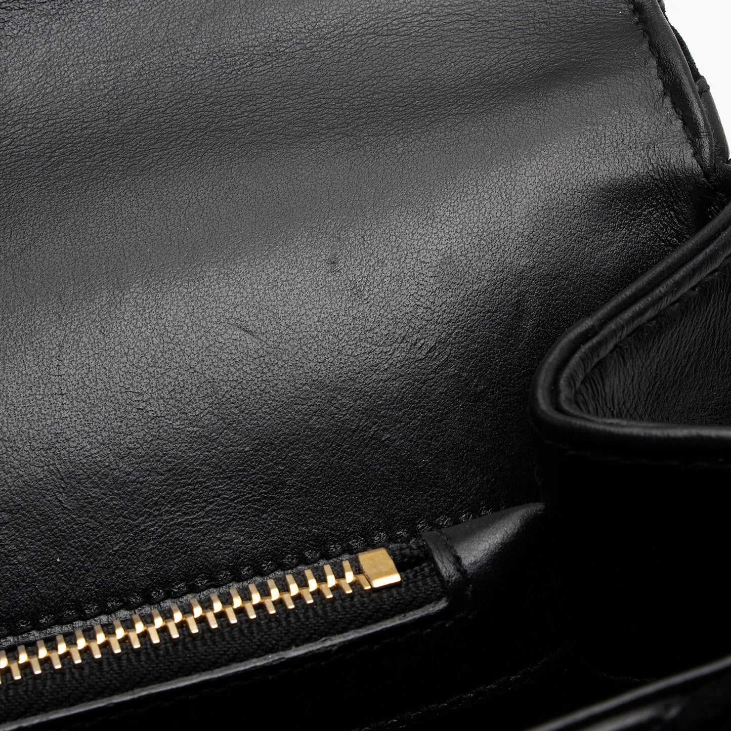 Saint Laurent Matelasse Calfskin Suede Monogram College Medium Shoulder Bag (SHF-UA4qfG)