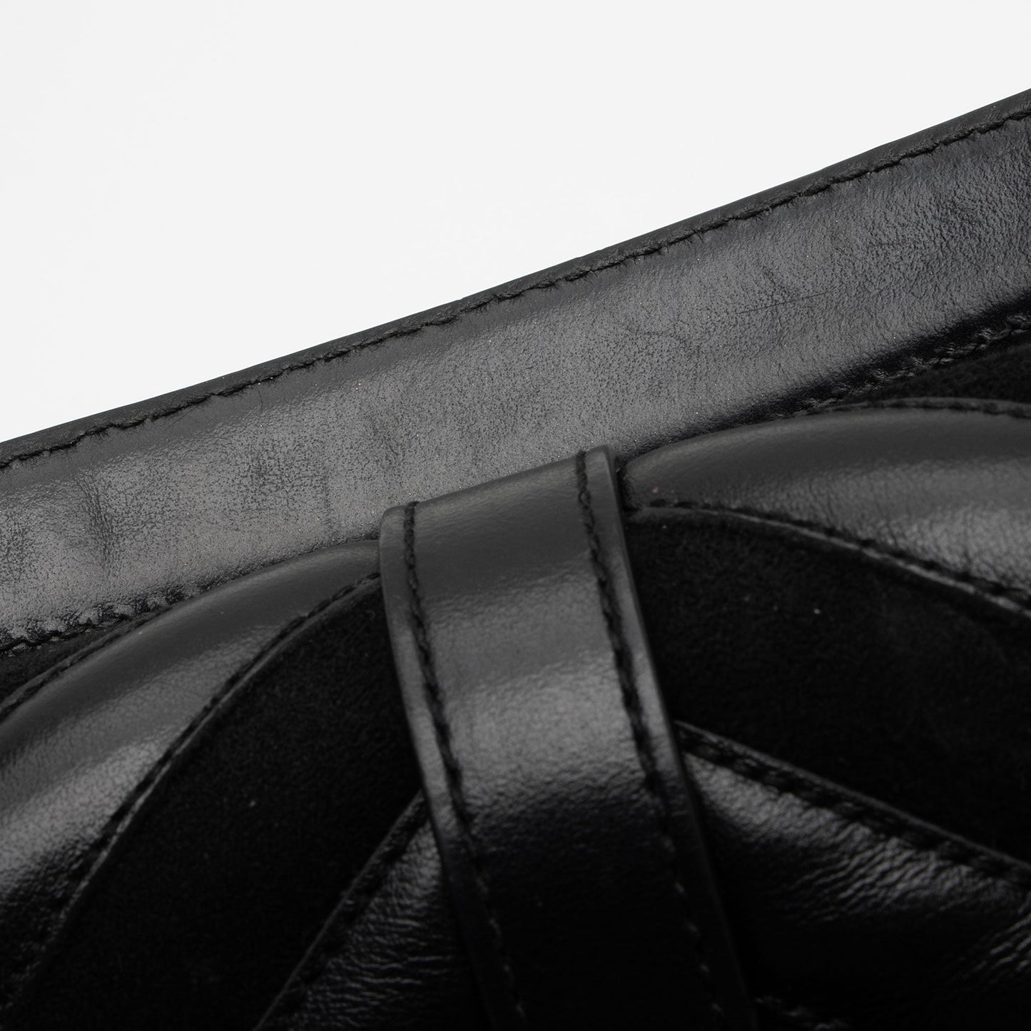 Saint Laurent Matelasse Calfskin Suede Monogram College Medium Shoulder Bag (SHF-UA4qfG)