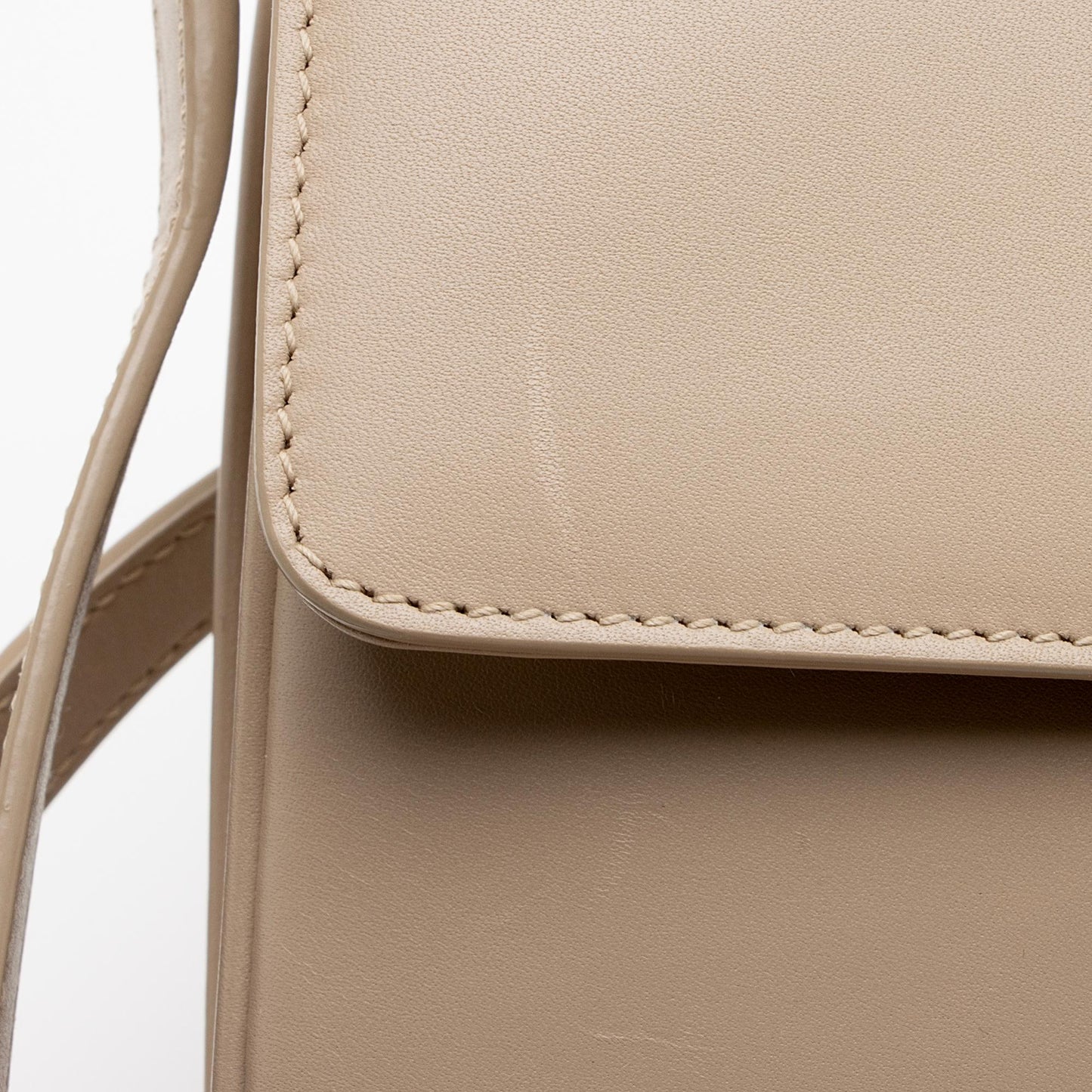 Saint Laurent Smooth Calfskin Le Maillon Shoulder Bag (SHF-ykAnZ1)