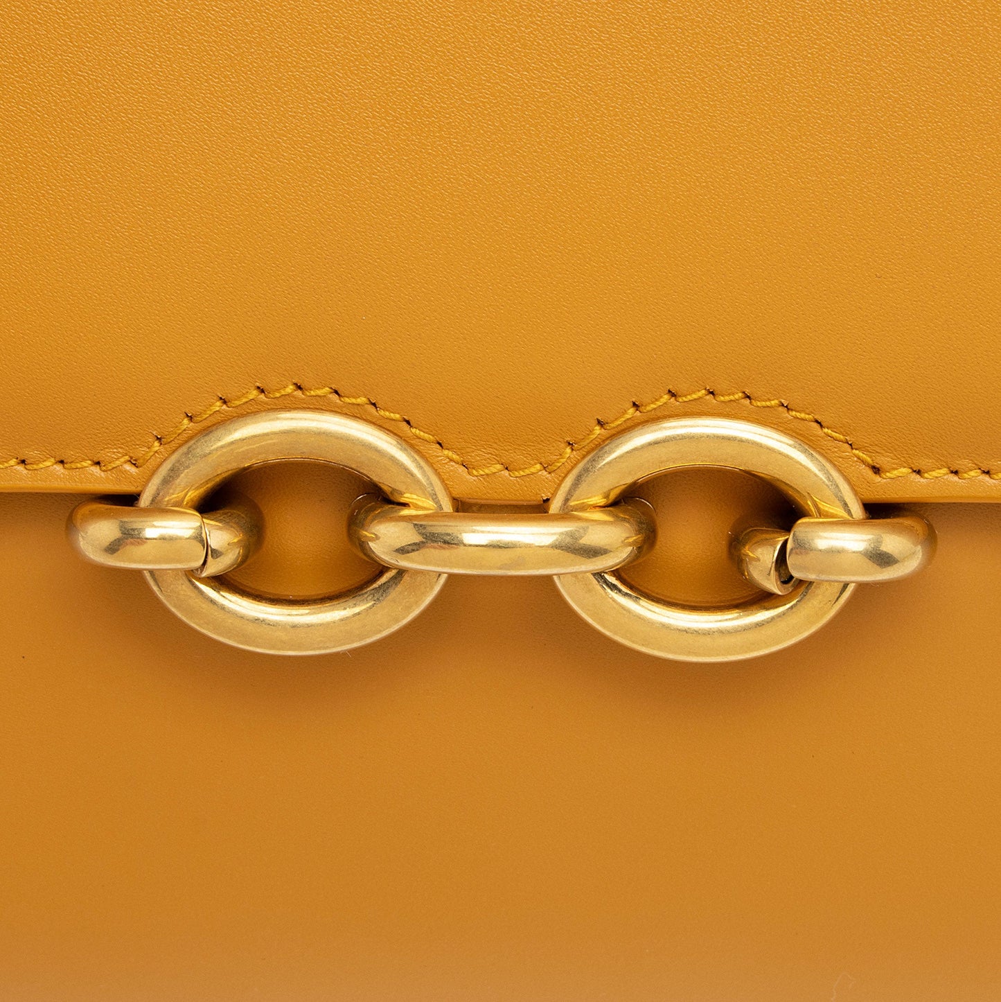 Saint Laurent Smooth Calfskin Le Maillon Shoulder Bag (SHF-jgkVVY)