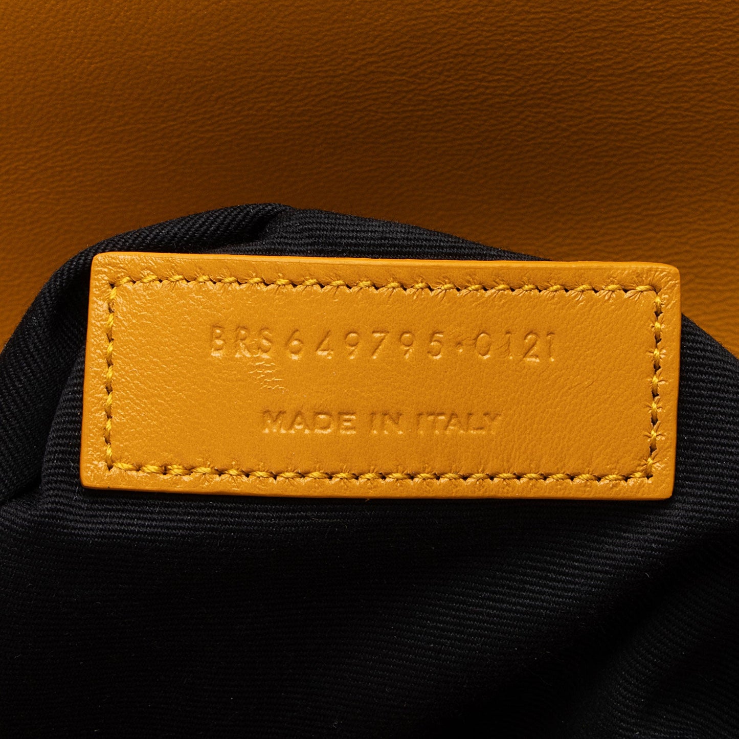 Saint Laurent Smooth Calfskin Le Maillon Shoulder Bag (SHF-jgkVVY)