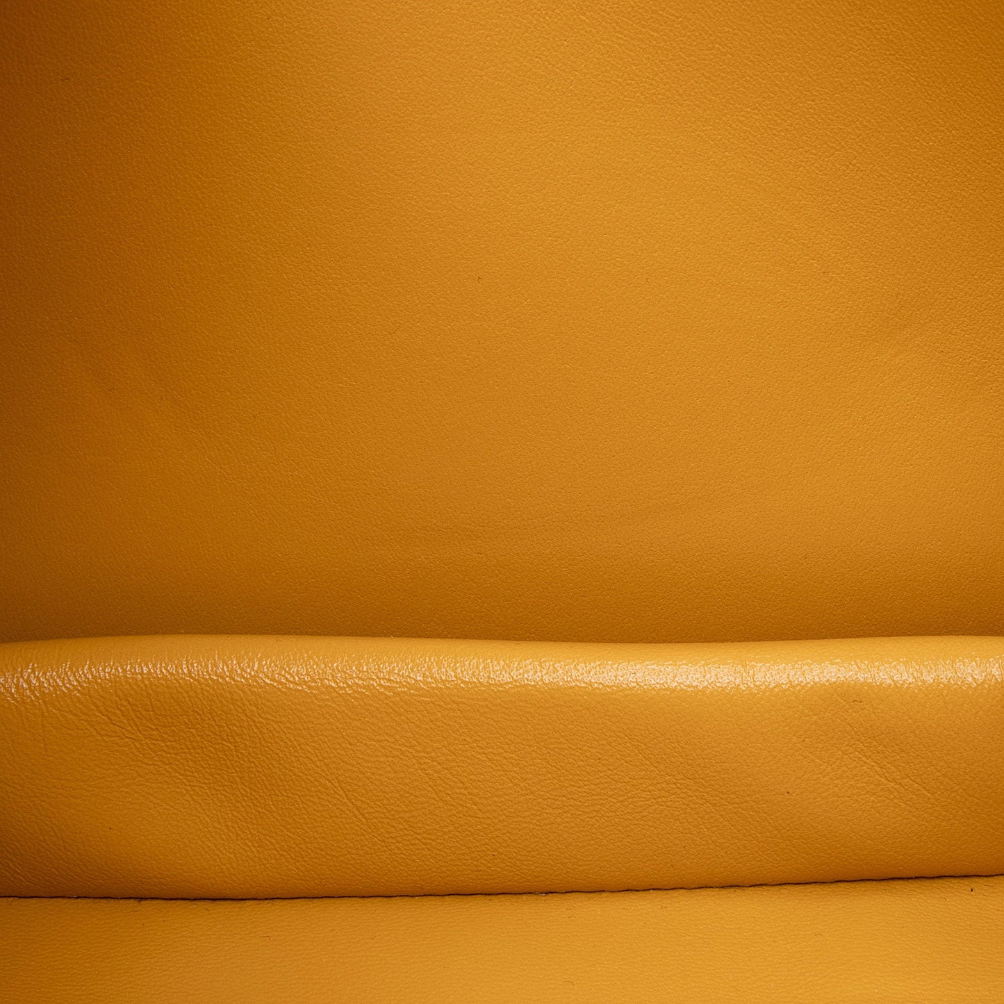 Saint Laurent Smooth Calfskin Le Maillon Shoulder Bag (SHF-jgkVVY)