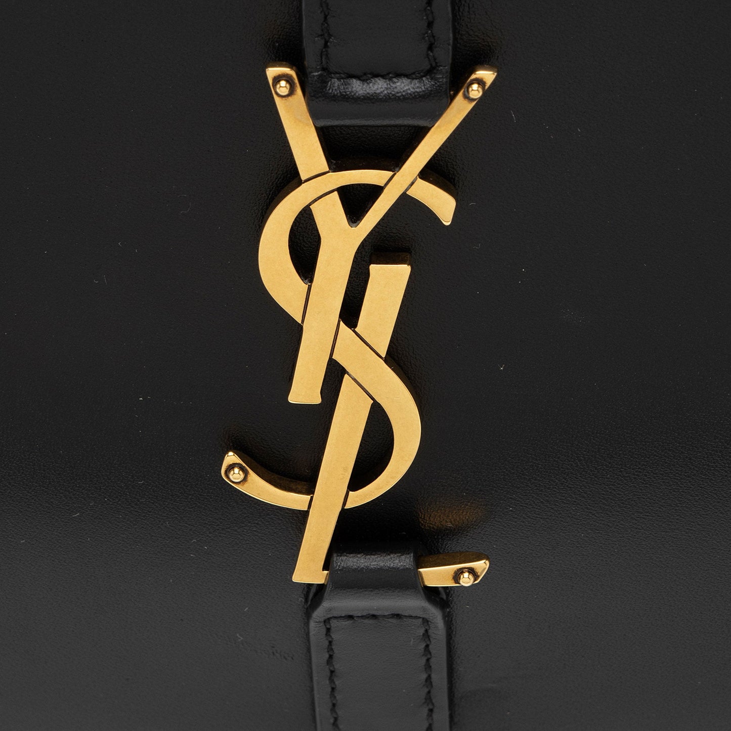 Saint Laurent Smooth Calfskin Monogram Le 5 A 7 Hobo (SHF-X5WO2I)