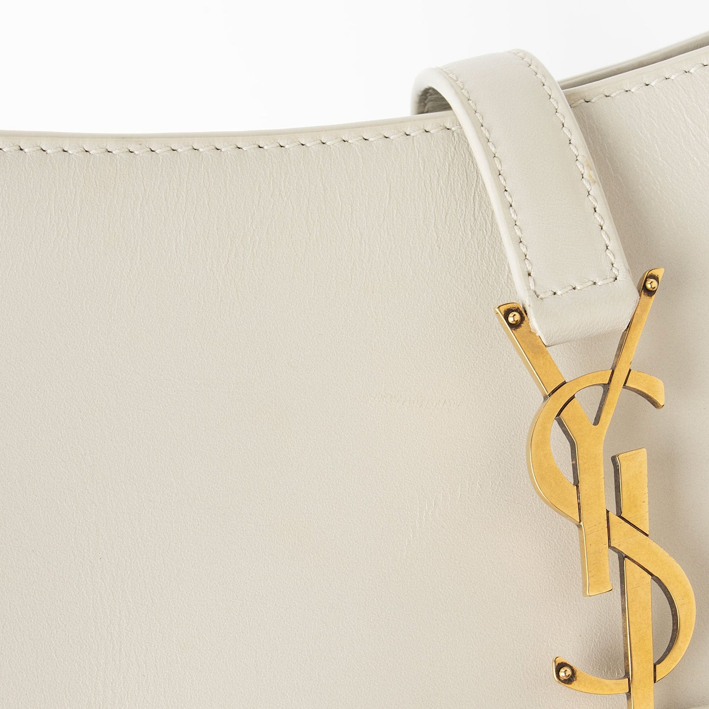 Saint Laurent Smooth Calfskin Monogram Le 5 A 7 Hobo (SHF-wm1atT)