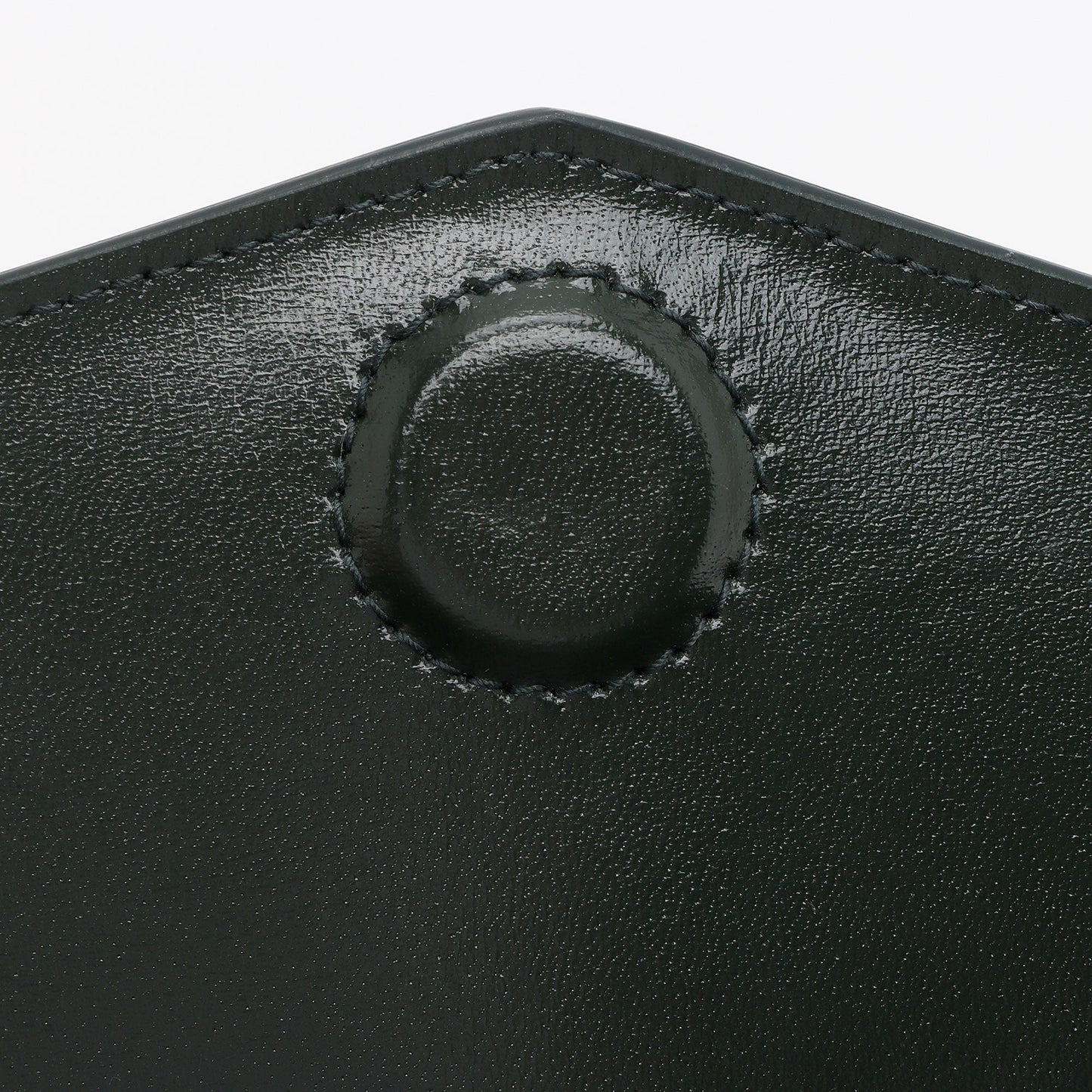 Saint Laurent Smooth Calfskin Monogram Uptown Clutch (SHF-HaidnQ)