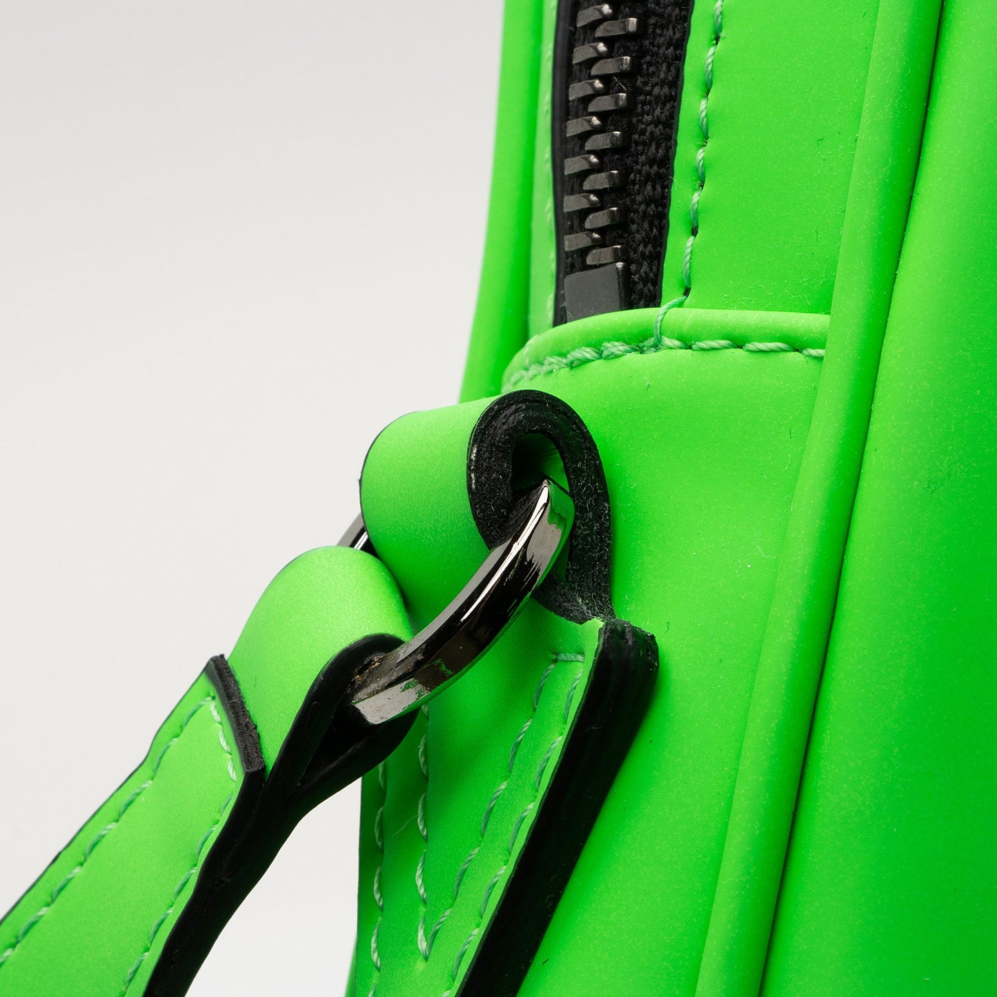 Versace Rubberized Calfskin Medusa Biggie Small Crossbody Bag (SHF-qprqxl)