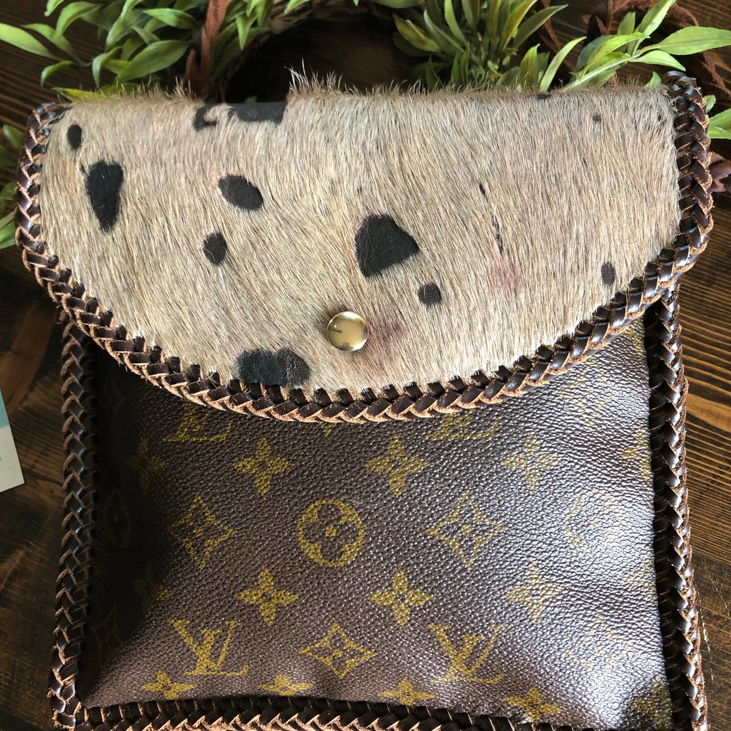 The Flicker - Tan/Chocolate Hair-on-HideOrvis bags Crossbody Bag