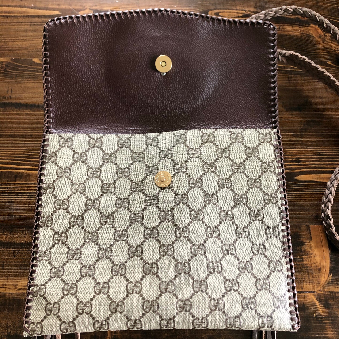 The Robin -Orvis bags GG Crossbody with Concho Snap