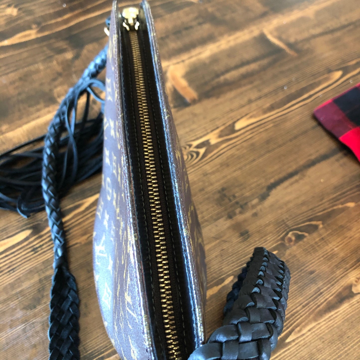 The Finch -Orvis bags Monogram Black Crossbody