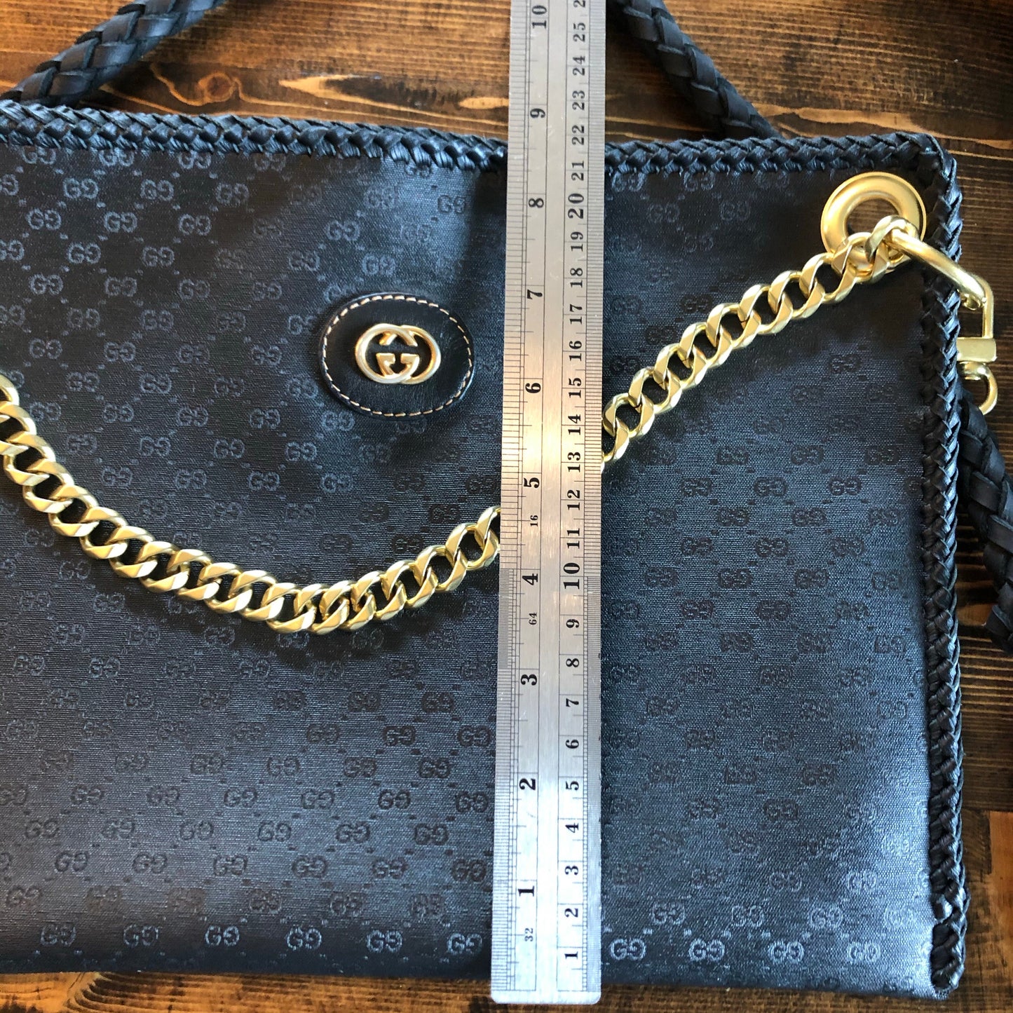The XL Nuthatch - BlackOrvis bags Micro GG Crossbody