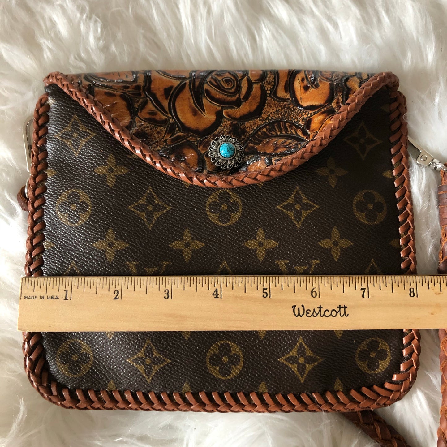 The Falcon with Back Pocket - CaramelOrvis bags Wristlet/Crossbody/Clutch