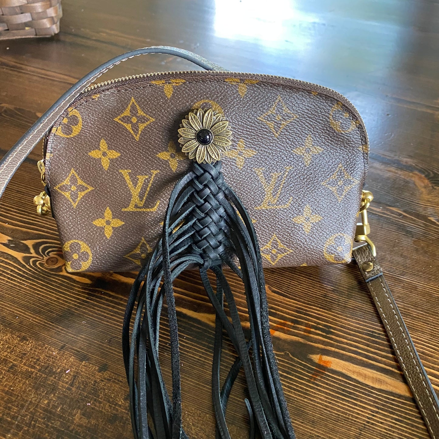 The Junco -Orvis bags Monogram in Black Crossbody Bag