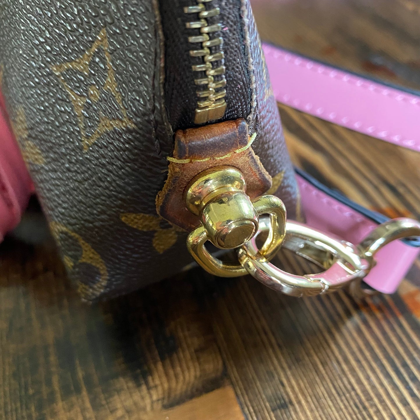 The Junco -Orvis bags Monogram in Pink Flower Crossbody Bag