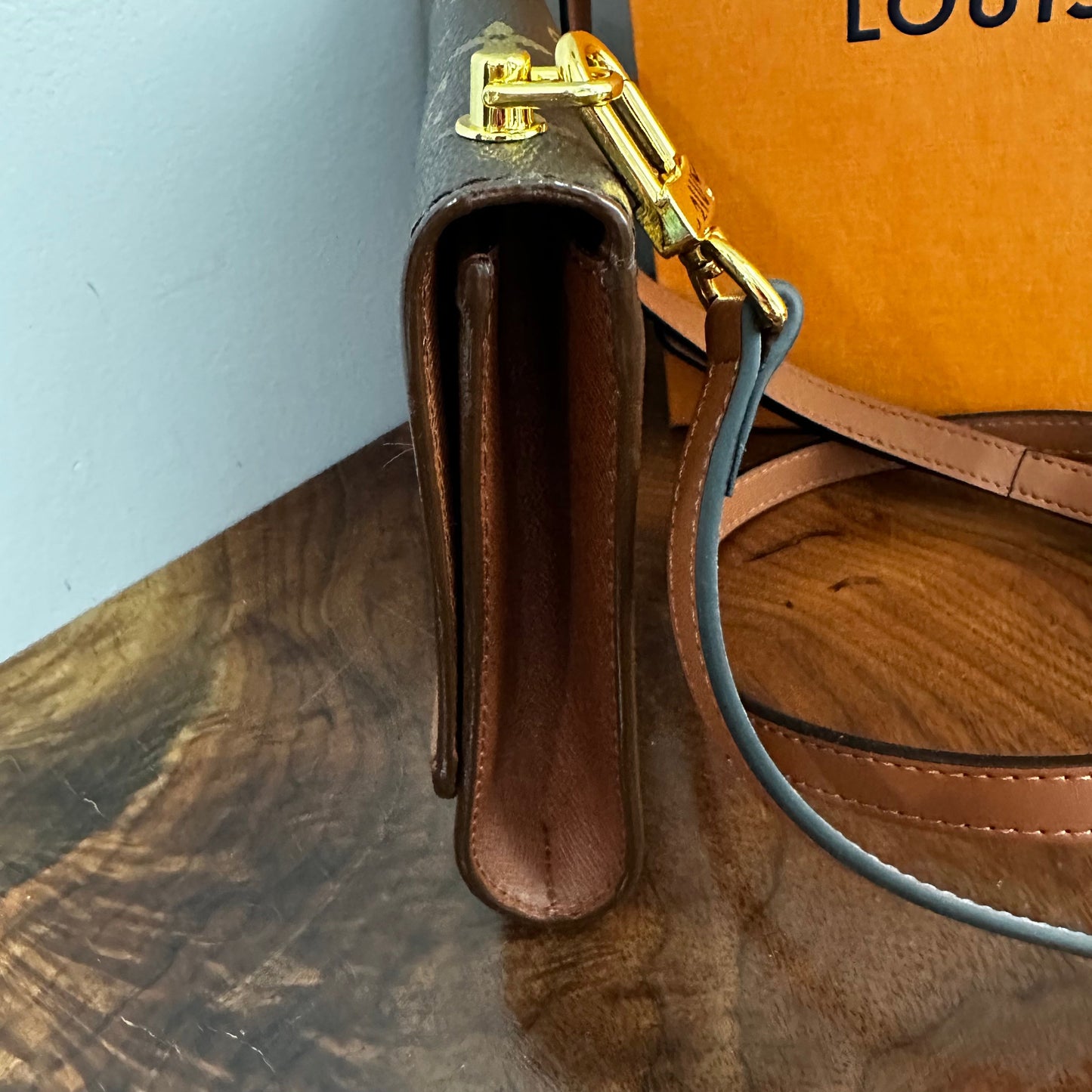The Junco Crossbody -Orvis bags Monogram in Whiskey