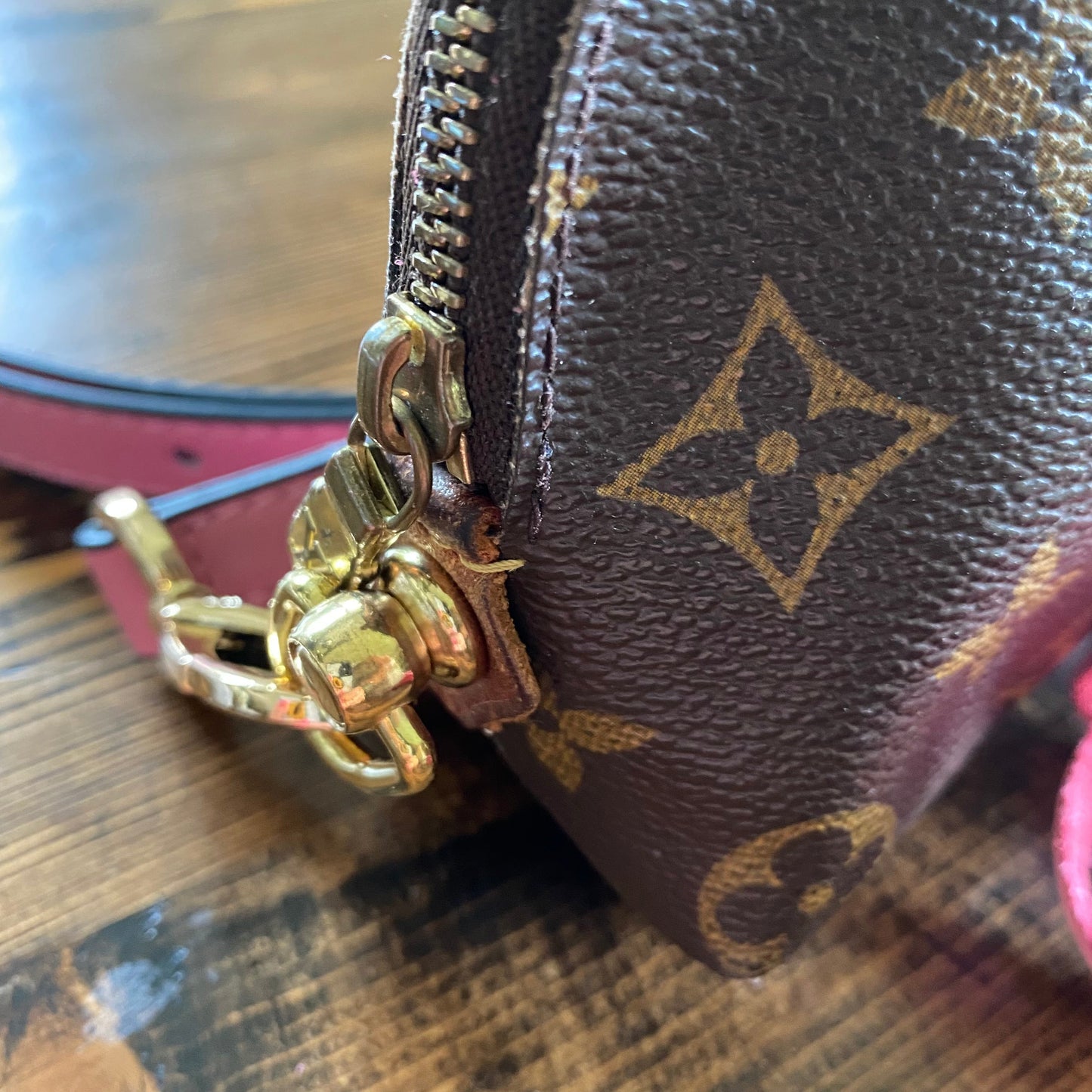 The Junco -Orvis bags Monogram in Pink Flower Crossbody Bag