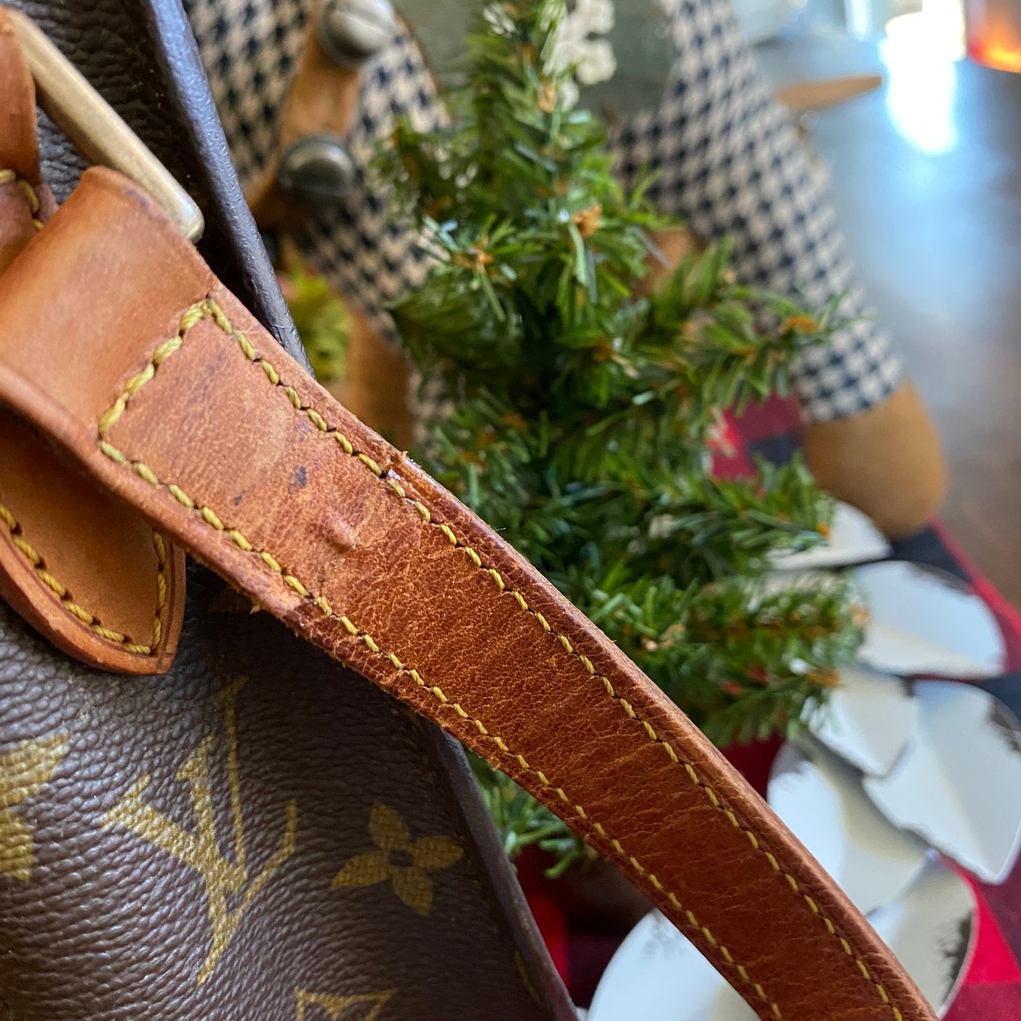 The Swift -Orvis bags Monogram in Tan Crossbody