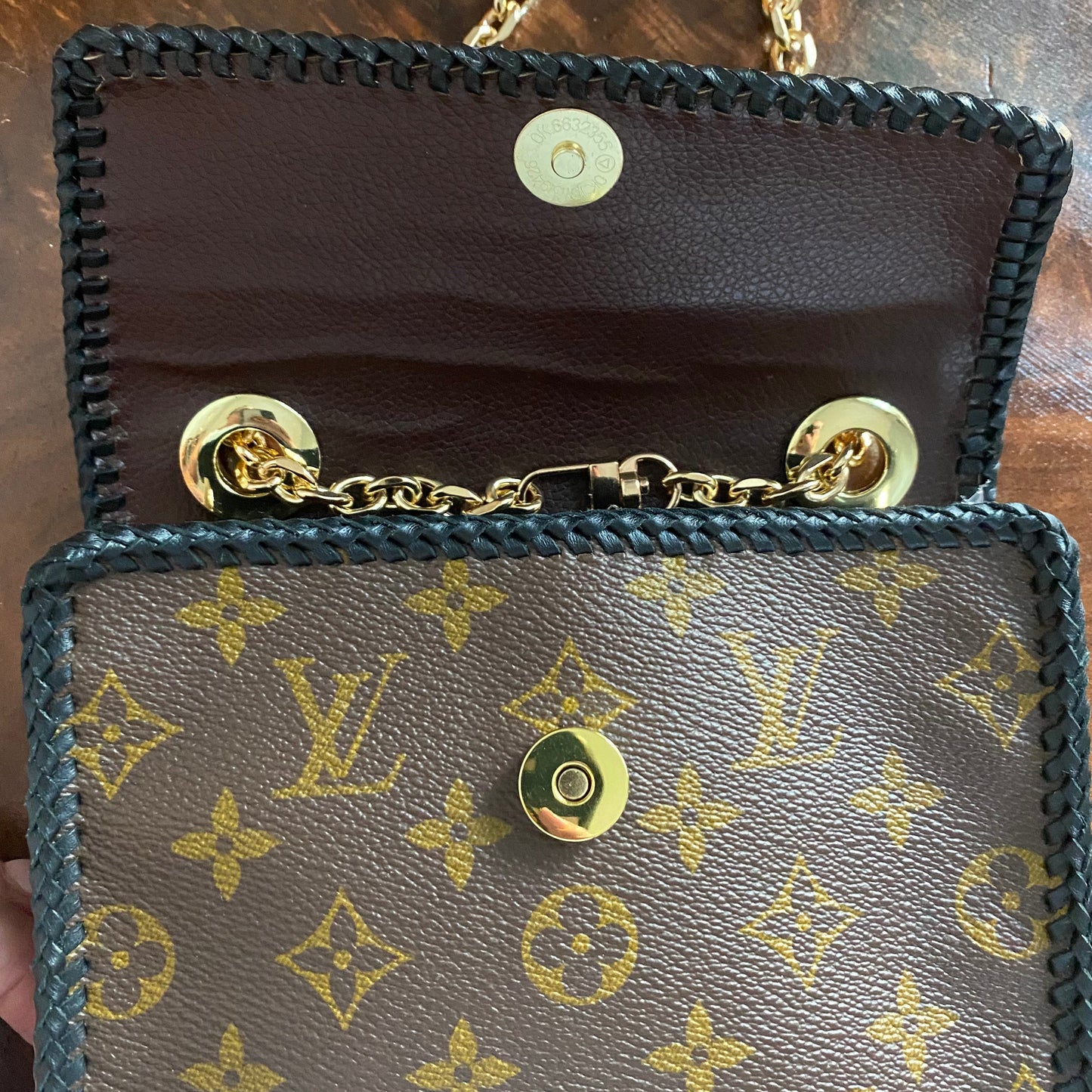 The Canvasback Shoulder/Crossbody Bag -Orvis bags Monogram in Black