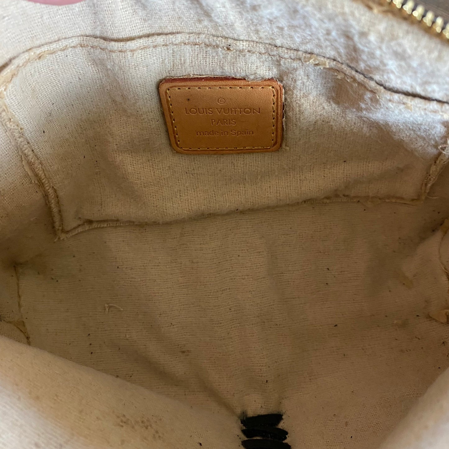 The Junco -Orvis bags Monogram in Black Crossbody Bag