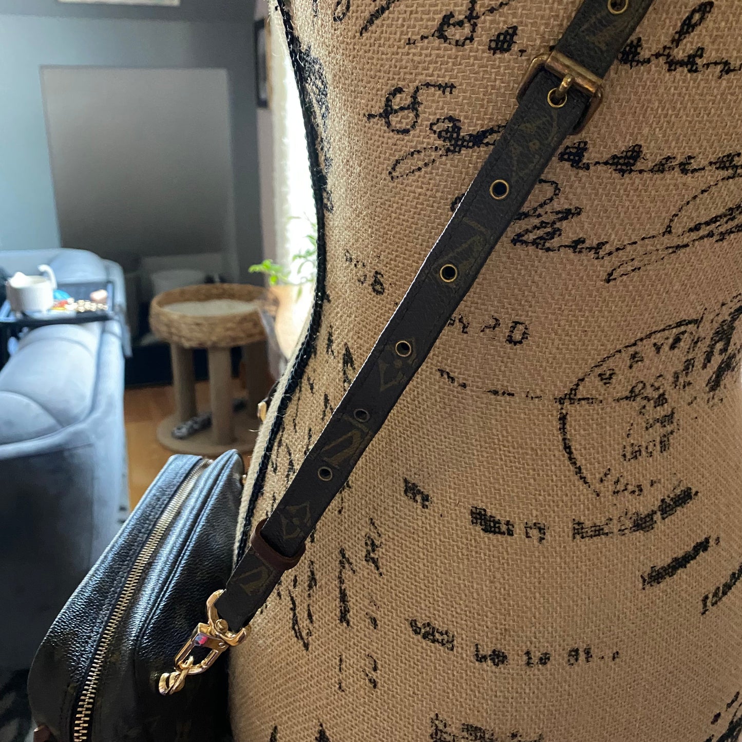 The Junco Crossbody -Orvis bags Monogram in Brown Fringe