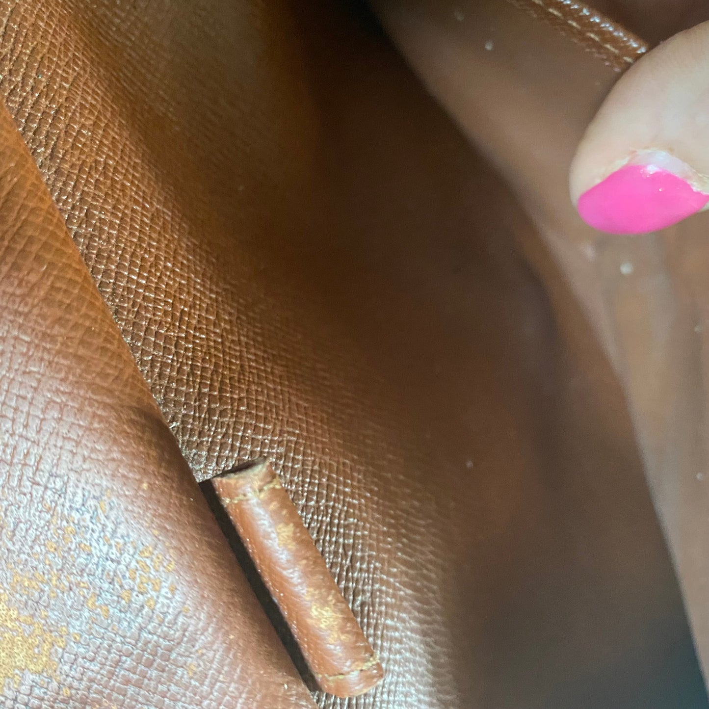 The Junco Wallet Crossbody -Orvis bags Monogram in Vachetta
