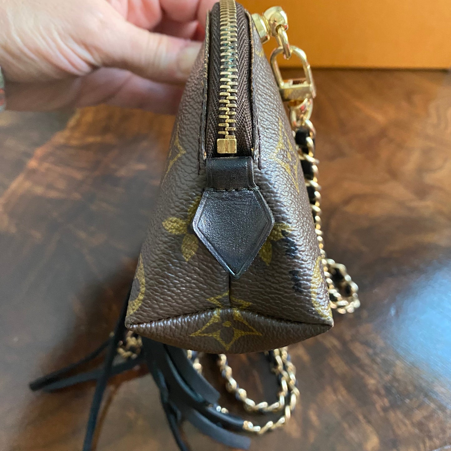 The Junco Crossbody Bag -Orvis bags Monogram in Black Fringe