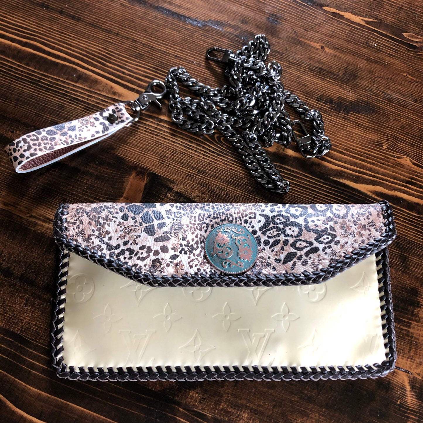 The Crane - Leopard Abstract Cream VernisOrvis bags Crossbody/Clutch Bag