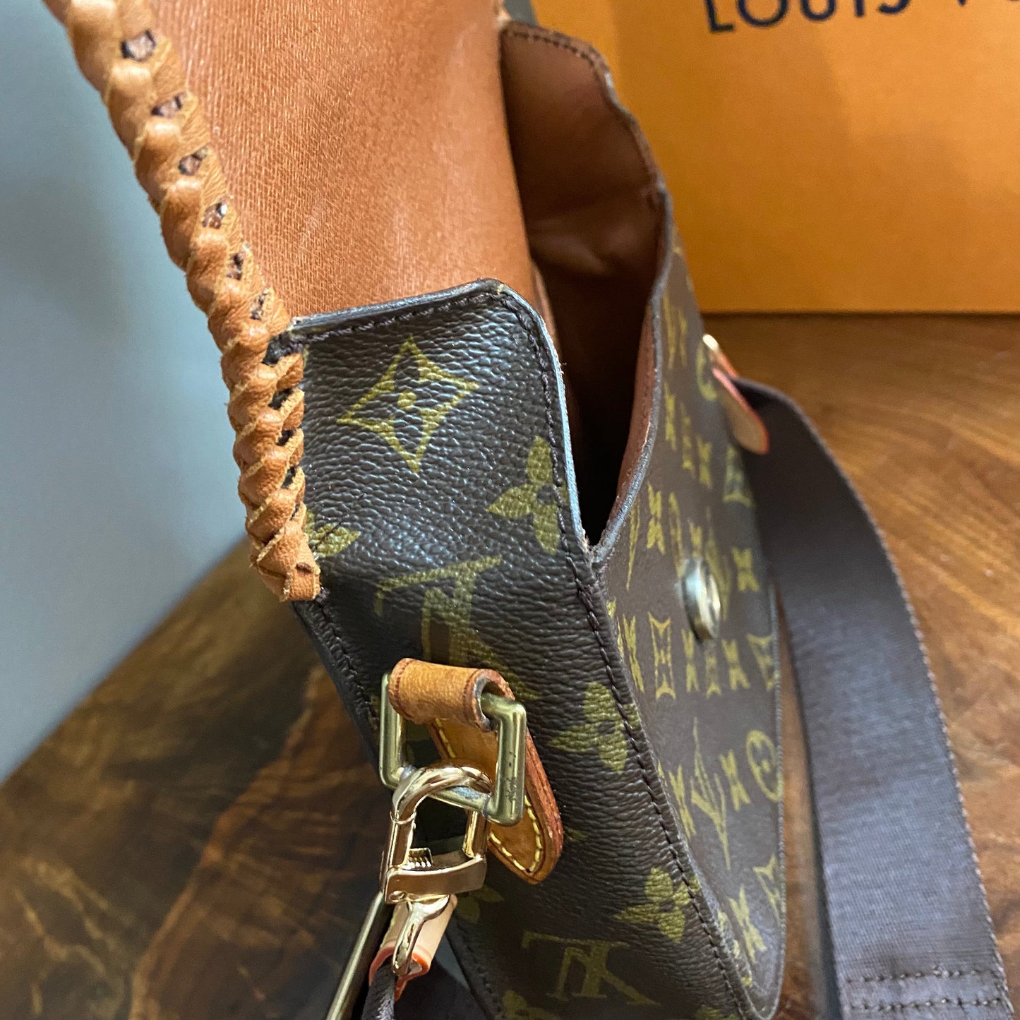 The Swift -Orvis bags Monogram in Tan Crossbody