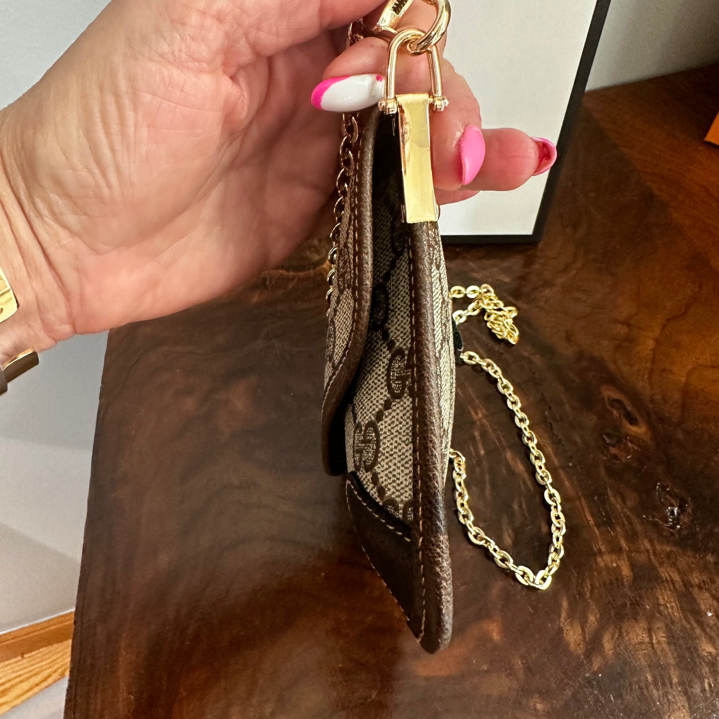 The Junco - BrownOrvis bags GG Crossbody