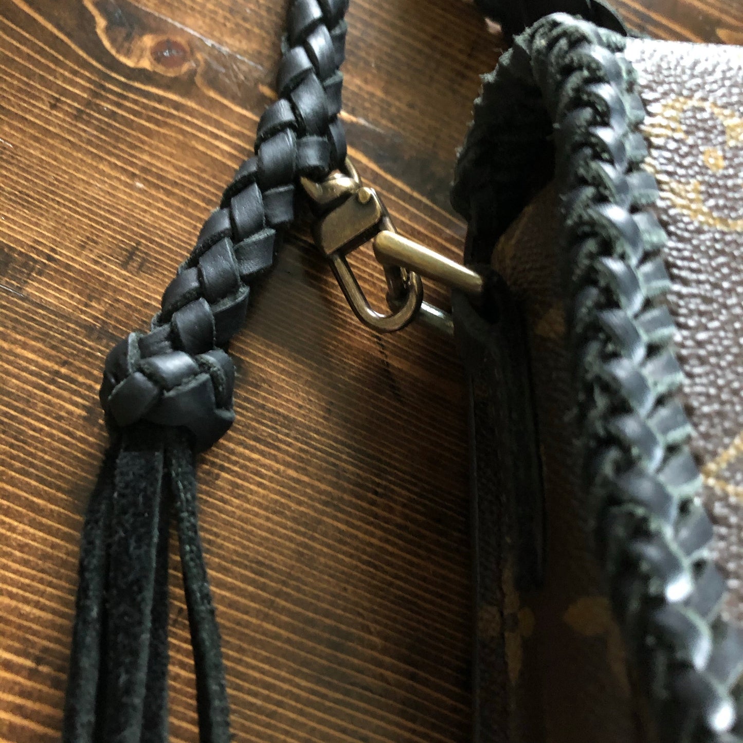 The Swift -Orvis bags Monogram Black Crossbody