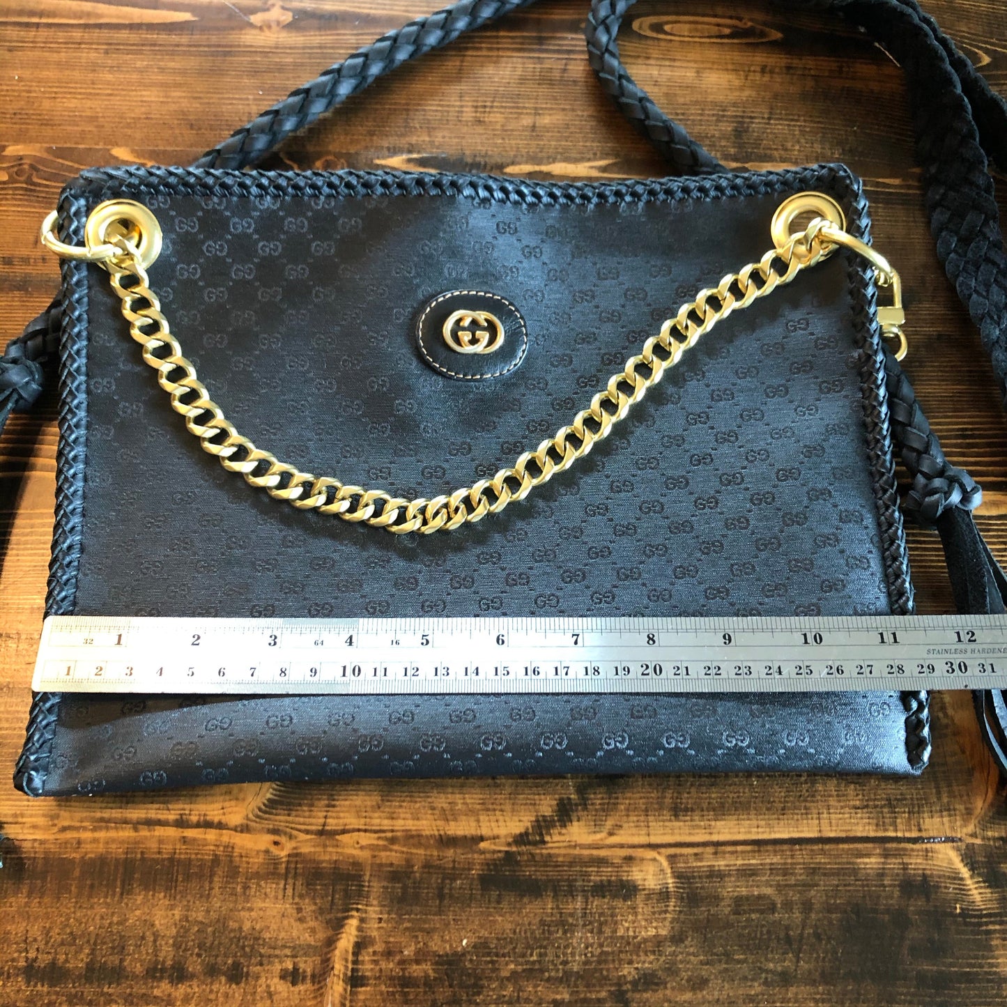 The XL Nuthatch - BlackOrvis bags Micro GG Crossbody