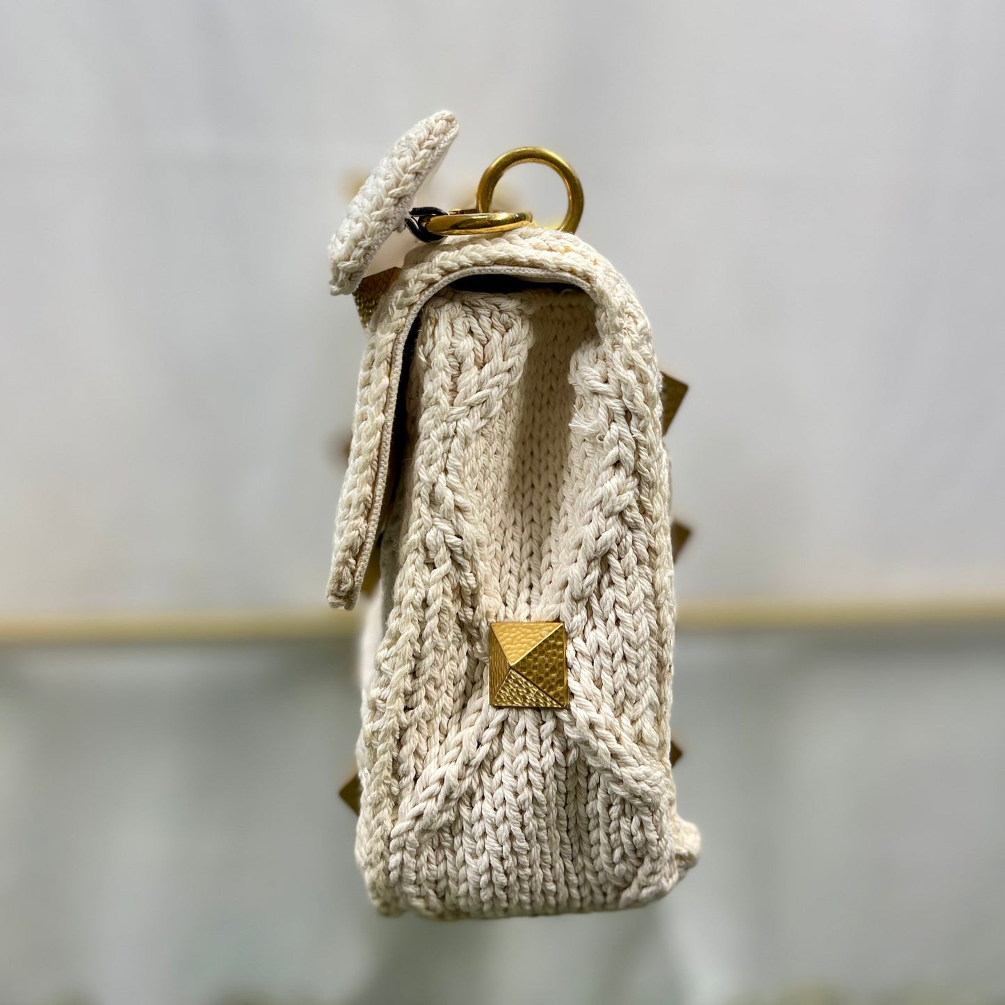 VALENTINO GARAVANI Ecru Cream Knit Roman Stud Shoulder Bag TS3792