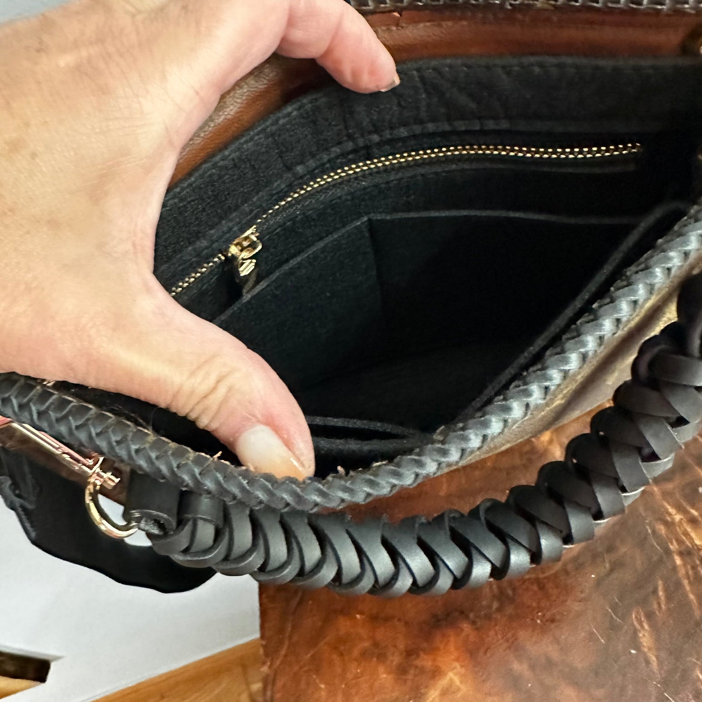 The Swan Crossbody -Orvis bags Monogram in Black
