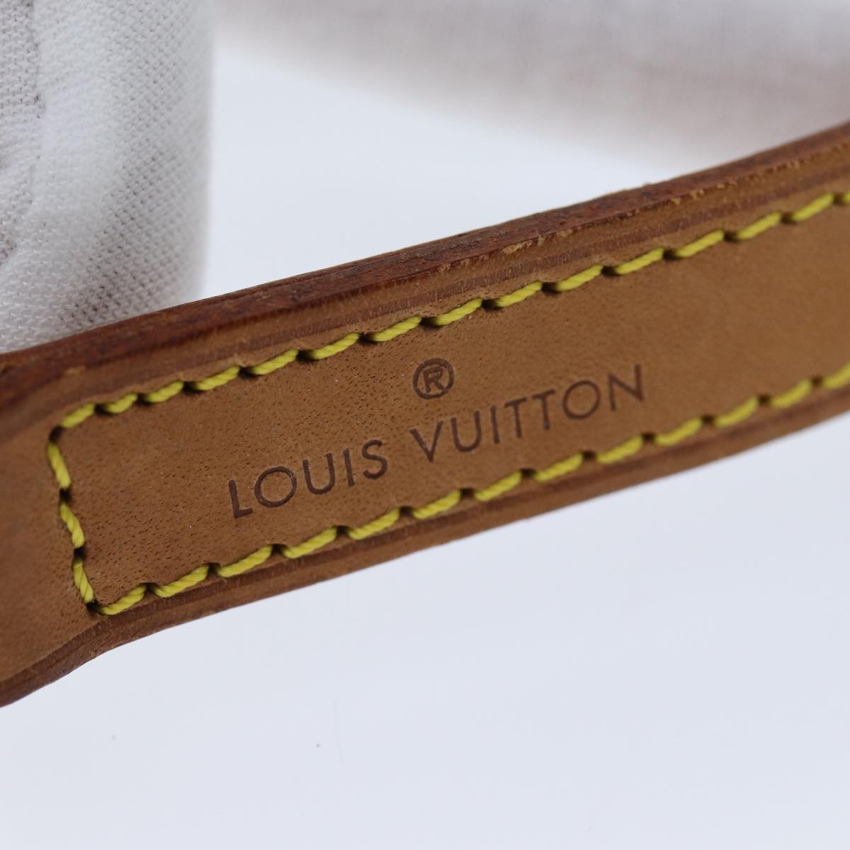 Louis Vuitton Bandoulière De Sac Beige Leather Bag Jewelry