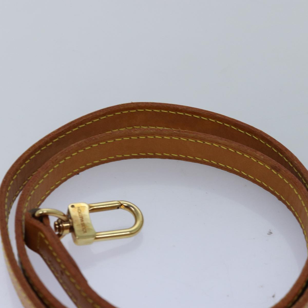 Louis Vuitton Shoulder Strap Beige Leather Bag Jewelry