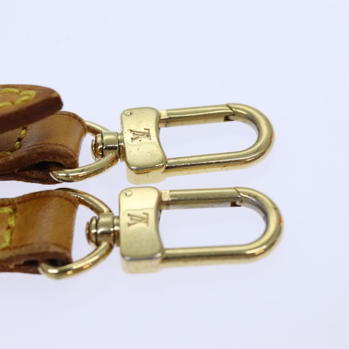 Louis Vuitton Shoulder Strap Beige Leather Bag Jewelry