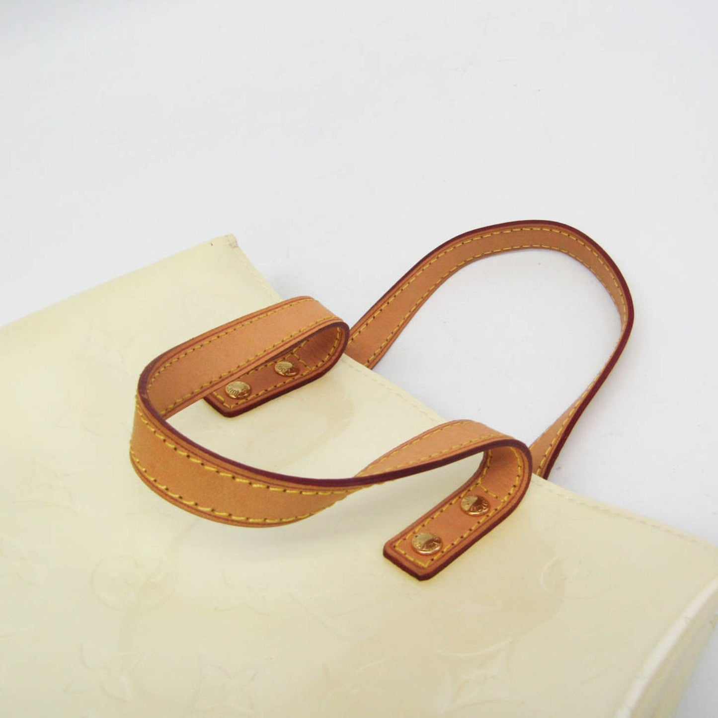 Louis Vuitton Reade Beige Patent Leather Handbag