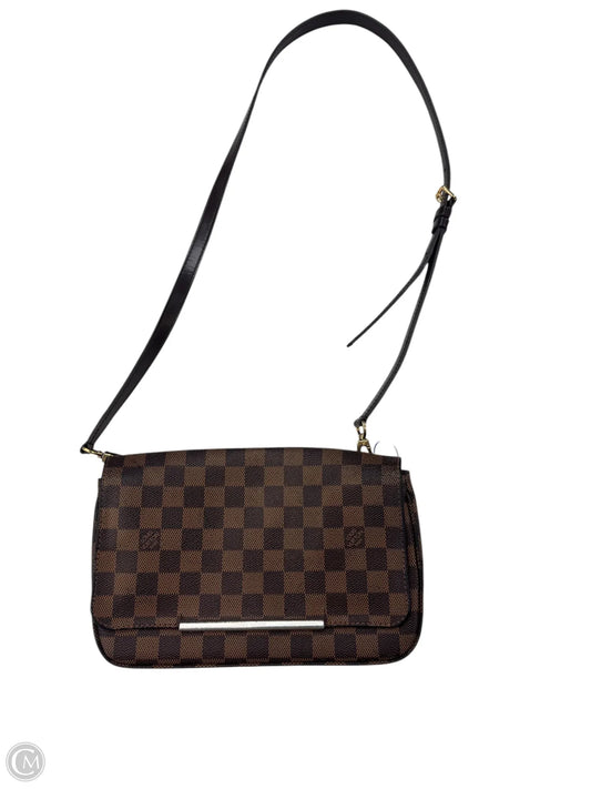 Crossbody Luxury Designer By Louis Vuitton, Size: Medium