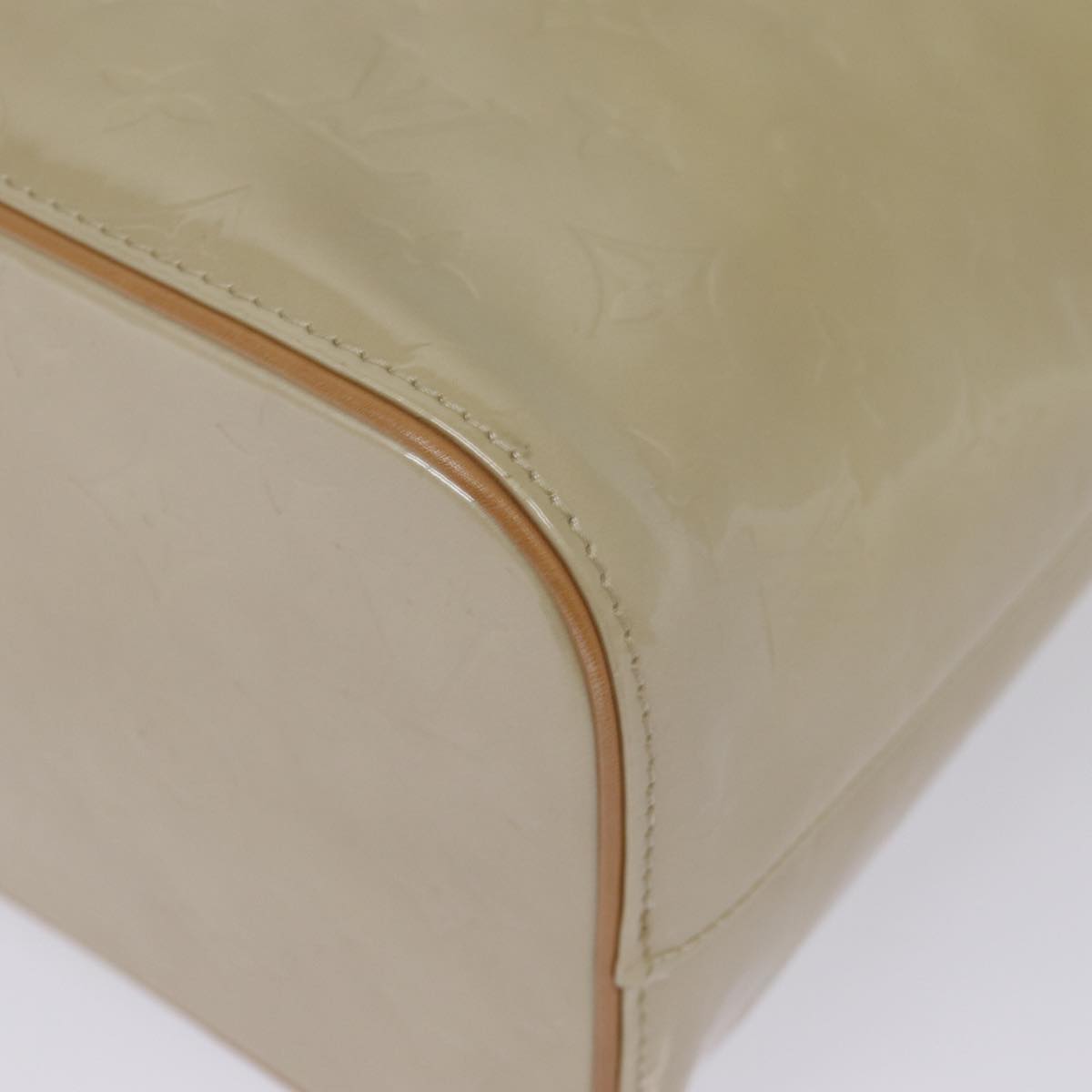 Louis Vuitton Houston Beige Patent Leather Handbag
