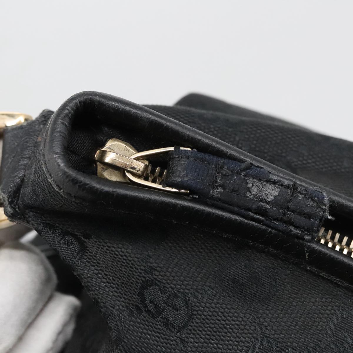 Gucci Abbey Black Canvas Shoulder Bag