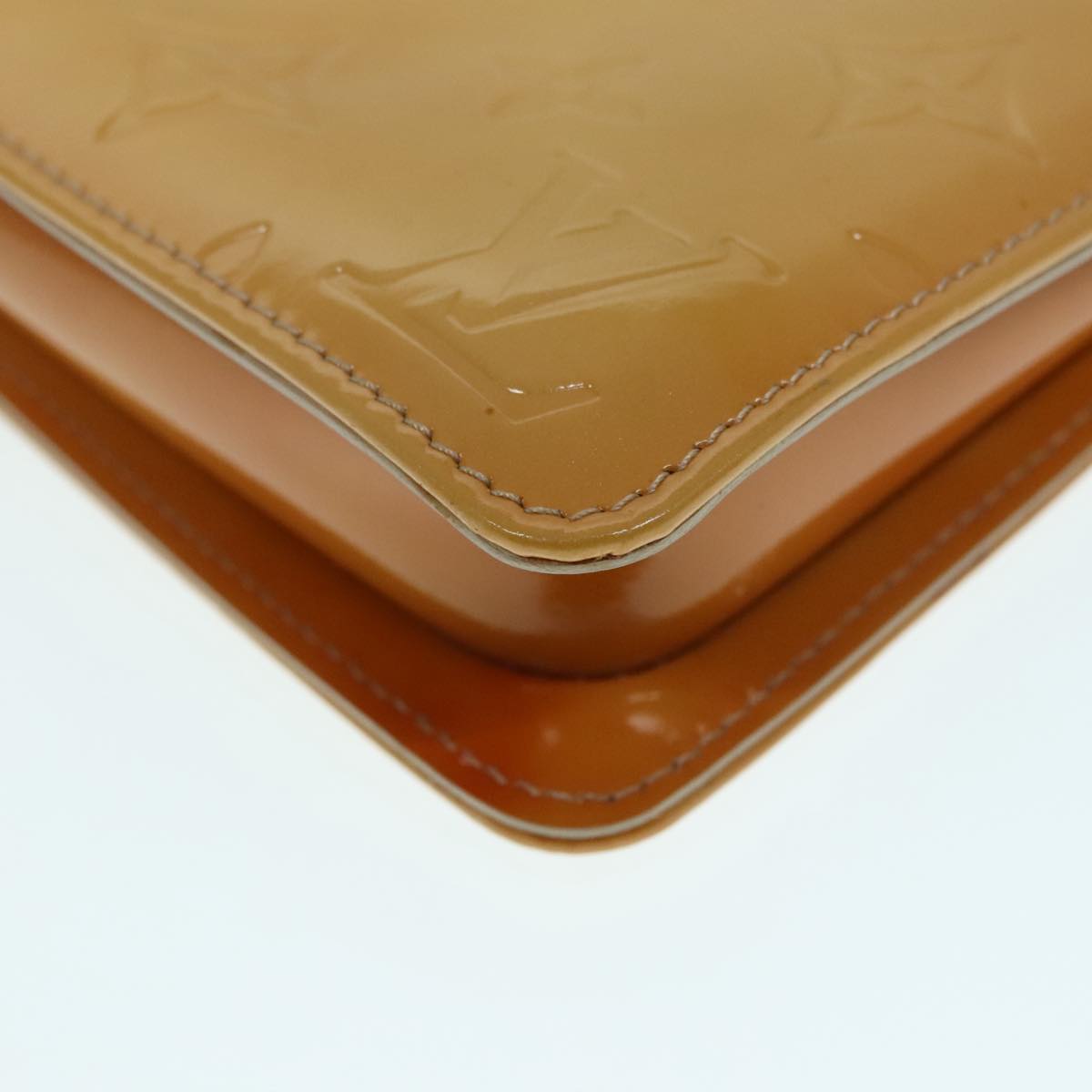 Louis Vuitton Lexington Beige Patent Leather Clutch Bag