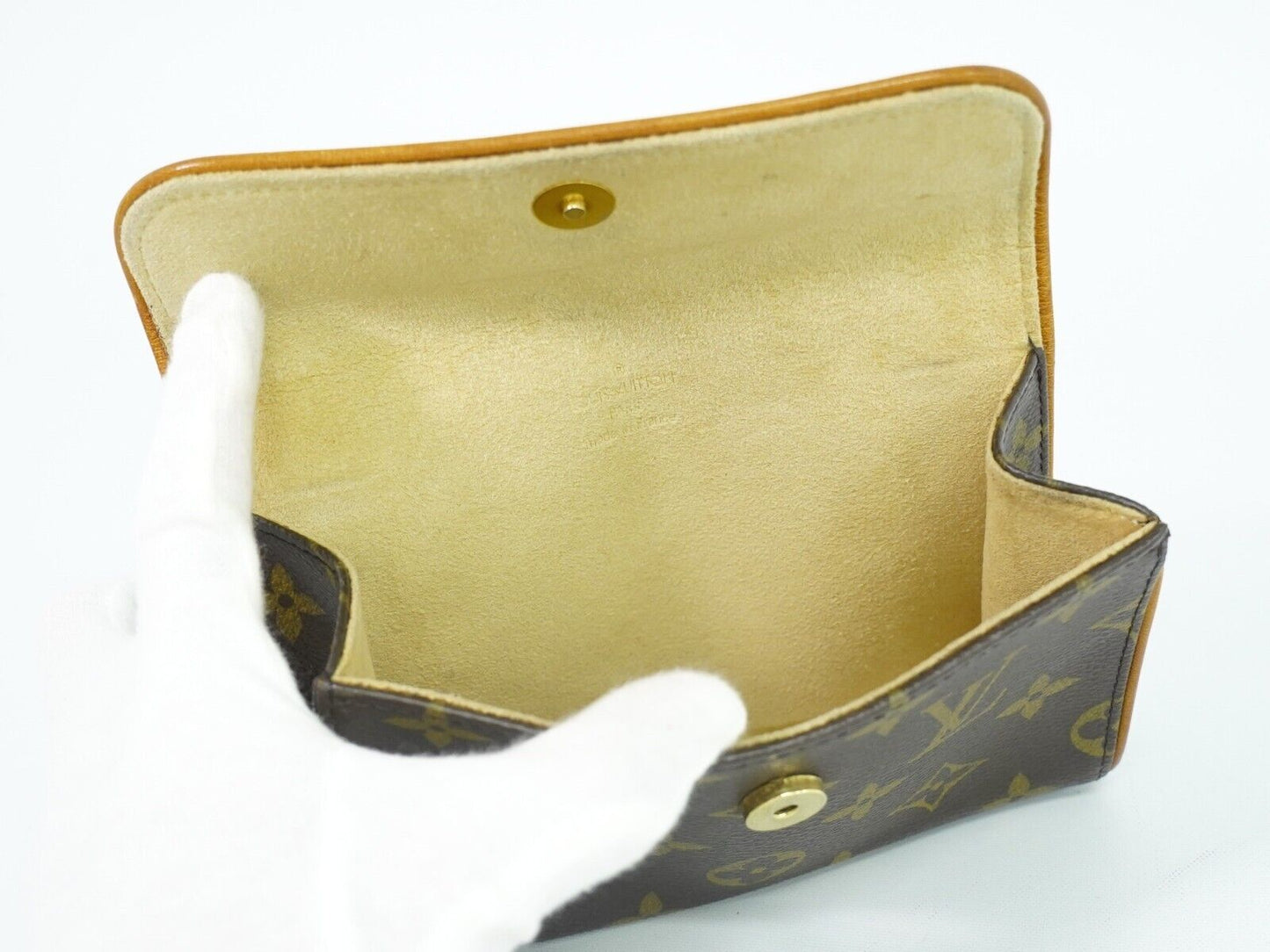 Louis Vuitton Pochette Florentine Brown Gold Plated Clutch Bag