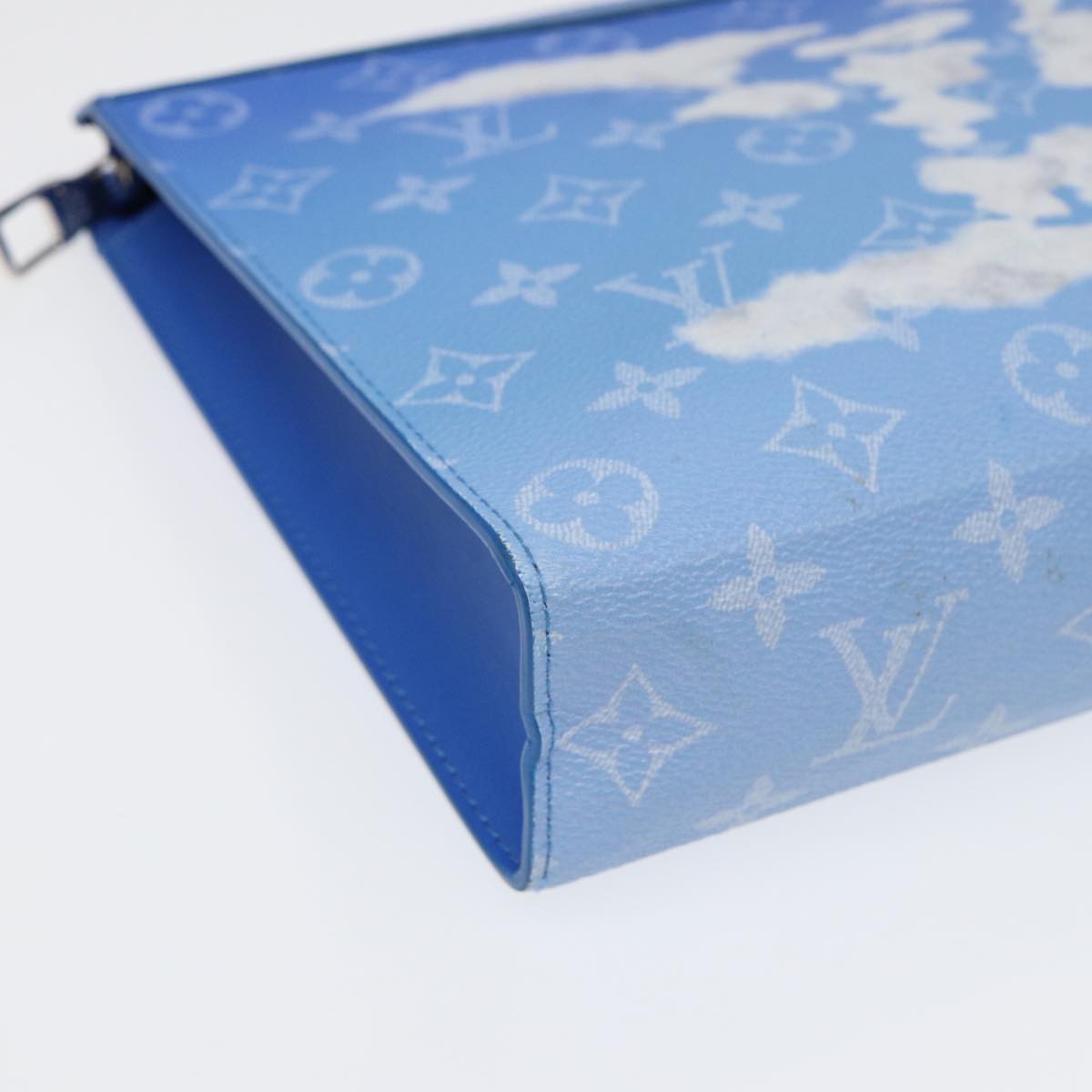 Louis Vuitton Pochette Voyage Blue Cloth Clutch Bag