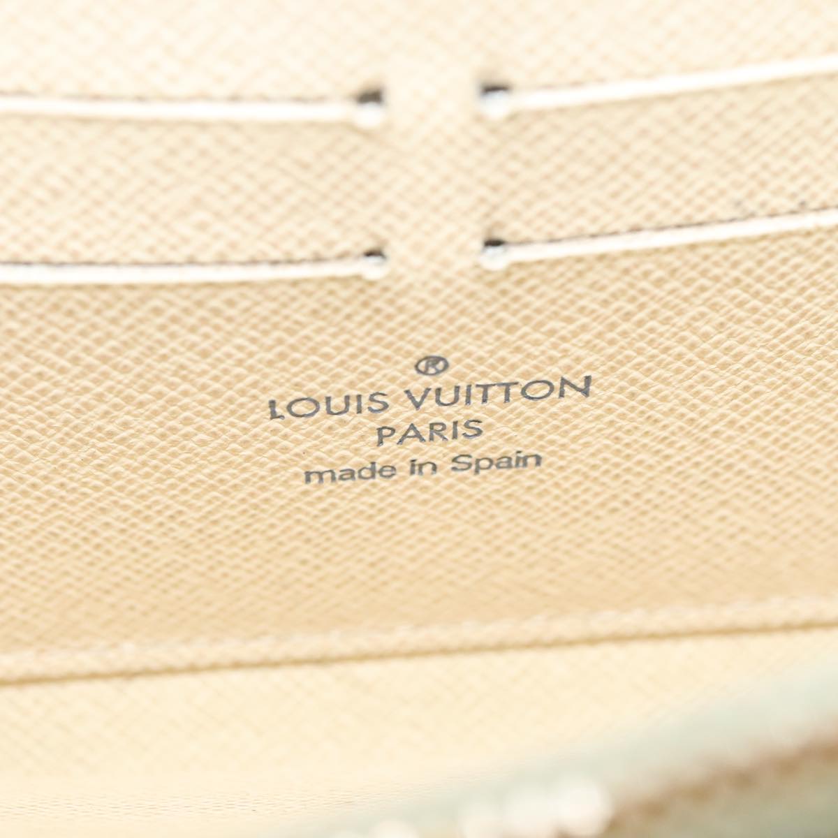 Louis Vuitton Zippy Wallet White Canvas Wallet