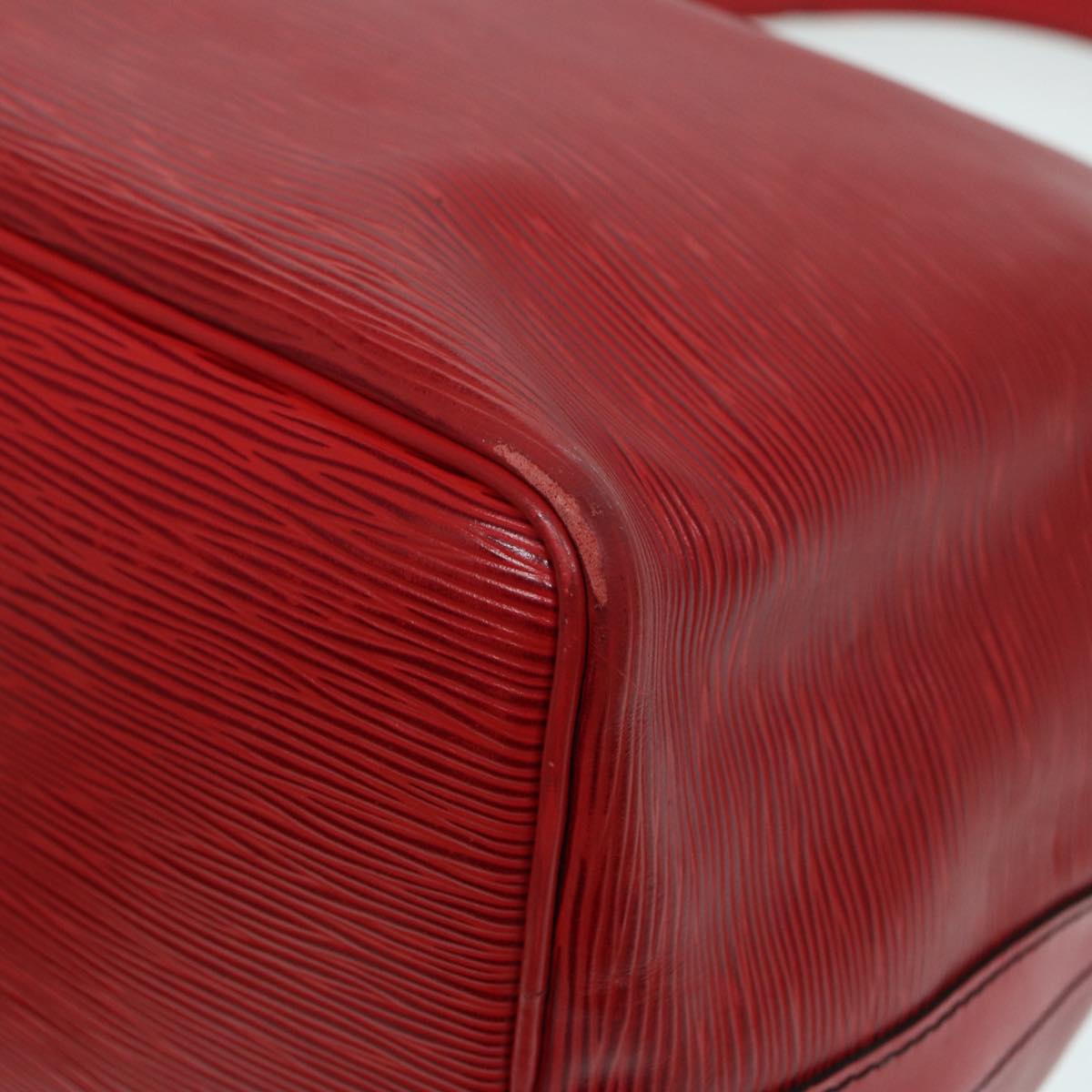 Louis Vuitton Petit Noé Red Leather Shoulder Bag