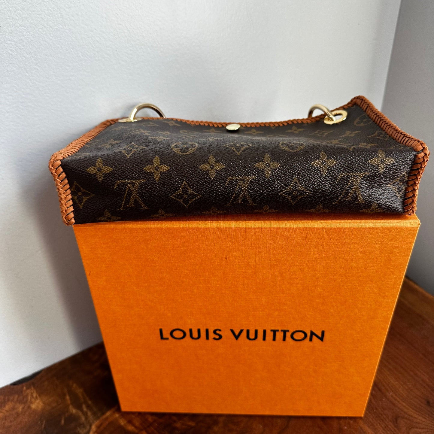 The Short Swan -Orvis bags Monogram in Vachetta Crossbody - 2 Straps!