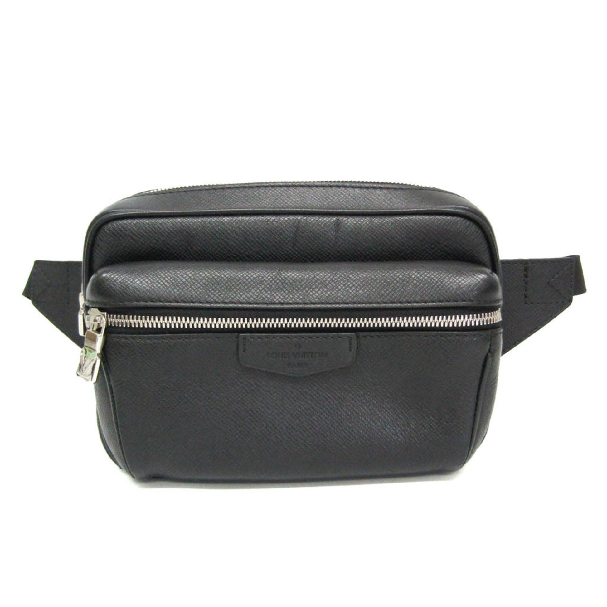 Louis Vuitton Outdoor Black Leather Shoulder Bag ()