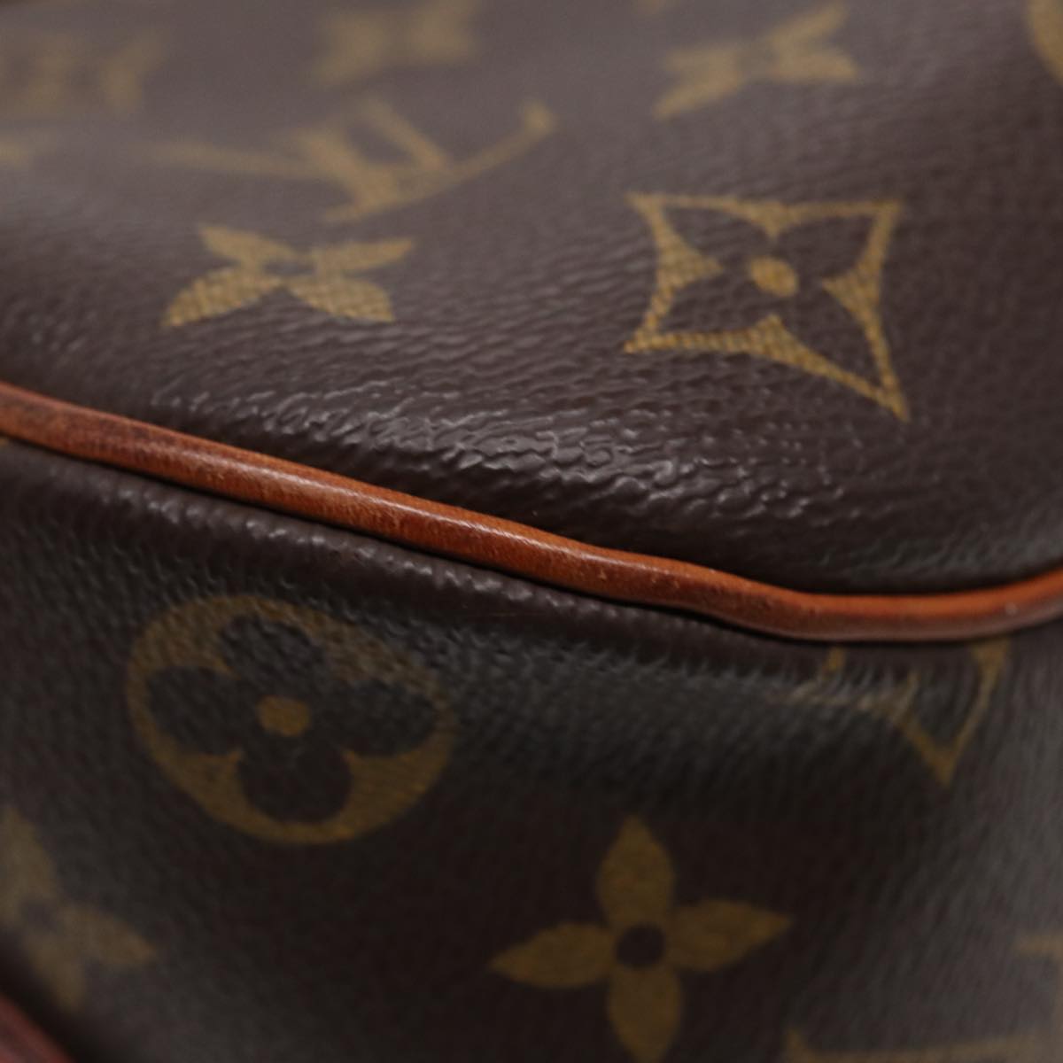 Louis Vuitton Besace Brown Canvas Shoulder Bag