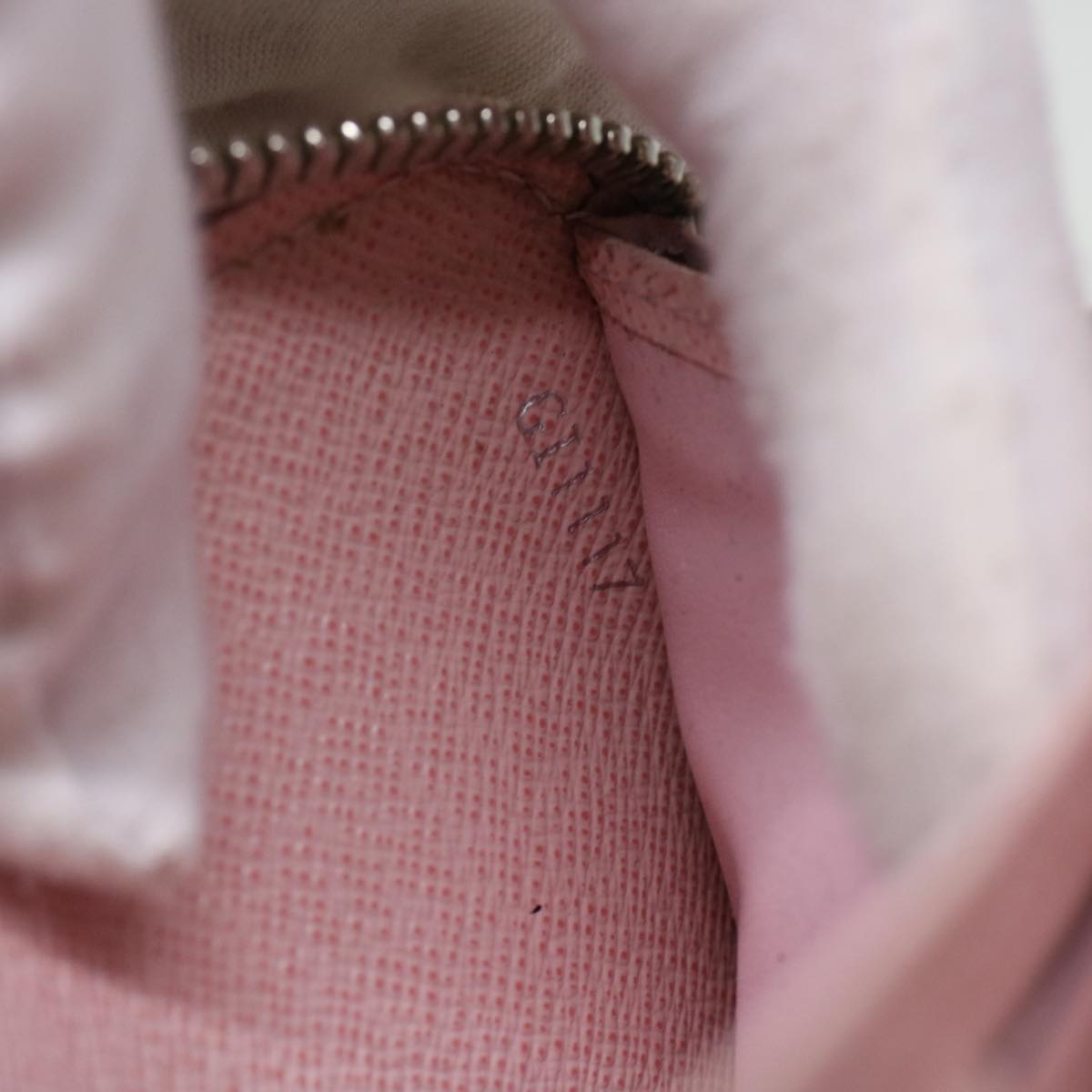 Louis Vuitton Zippy Wallet Pink Leather Wallet
